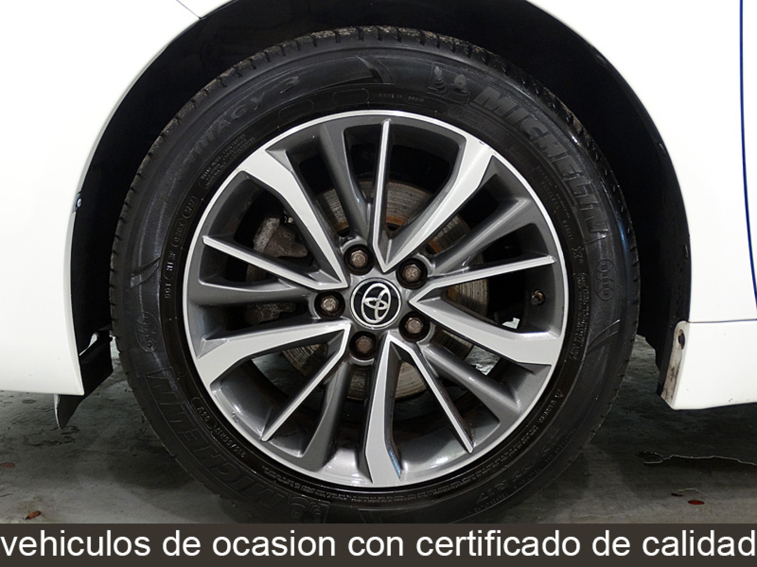 Foto Toyota Avensis 38