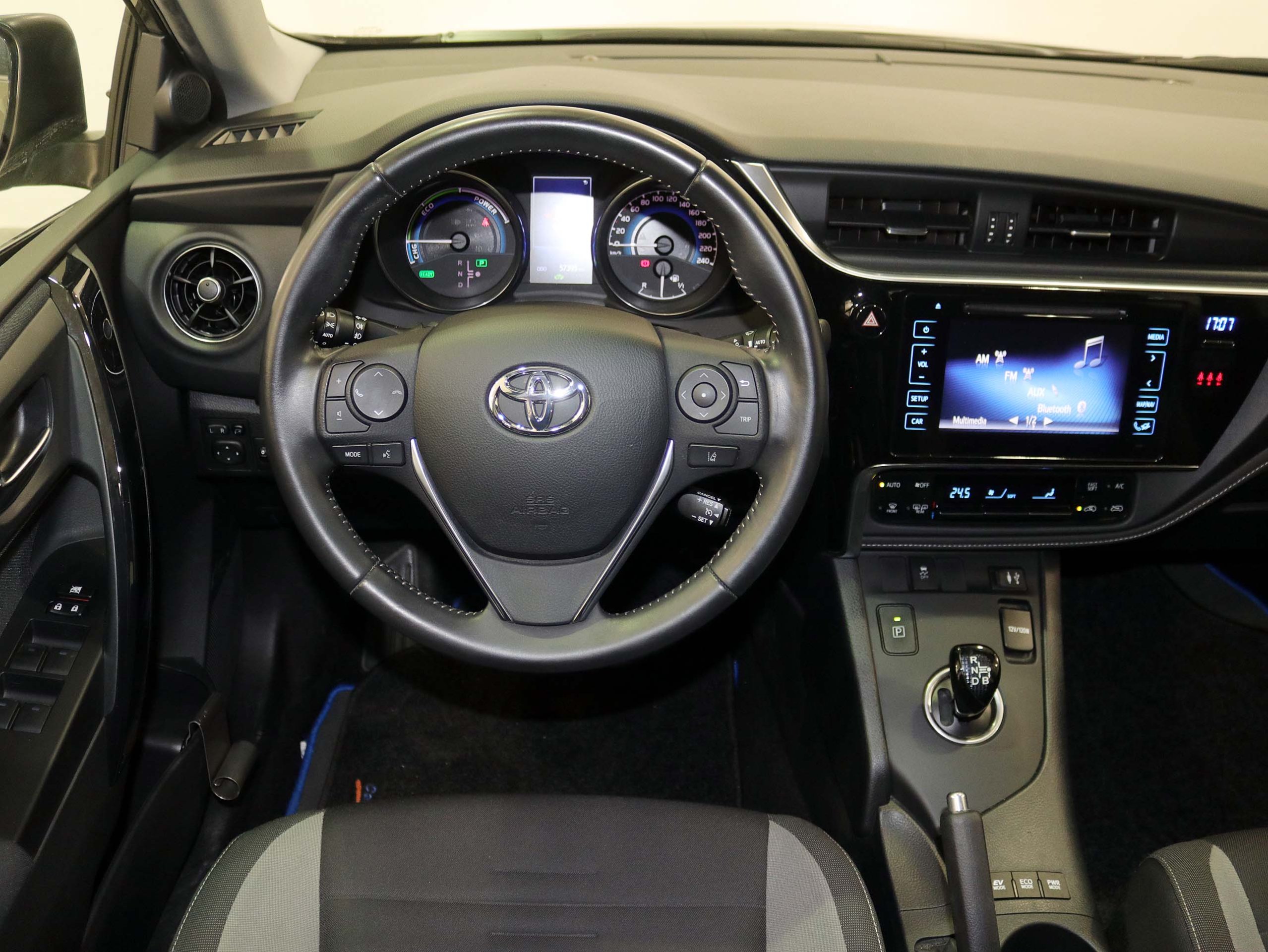 Foto Toyota Auris 27