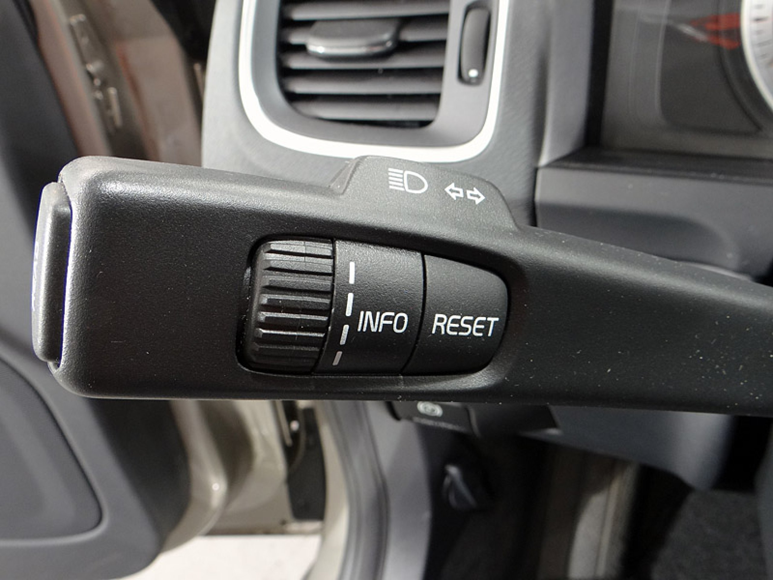 Foto Volvo V60 37