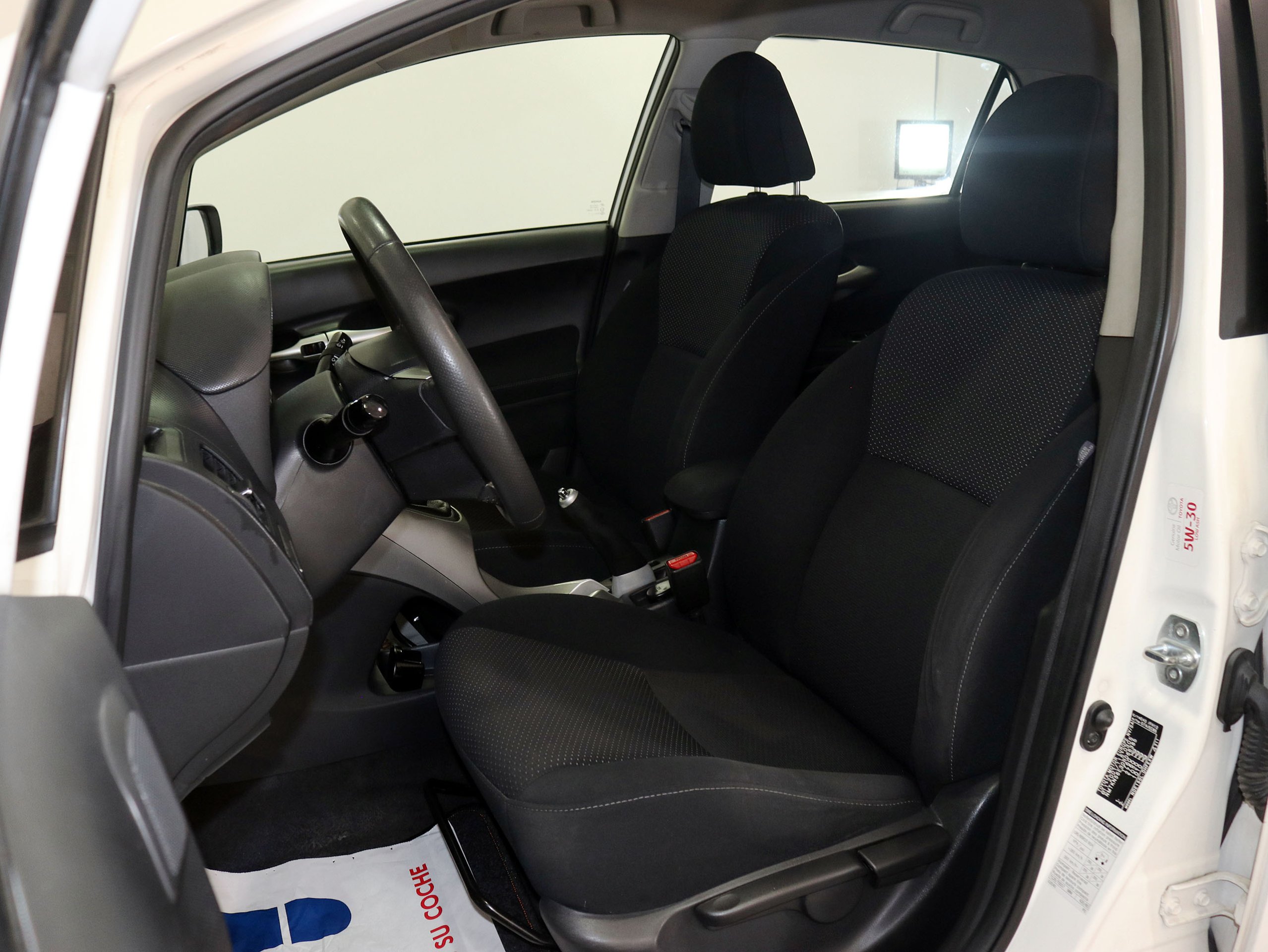Foto Toyota Auris 11