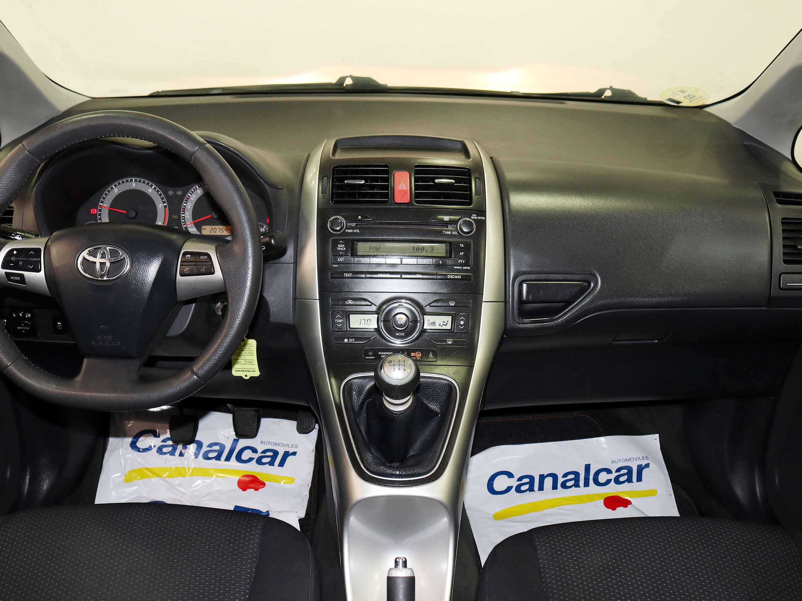 Foto Toyota Auris 14