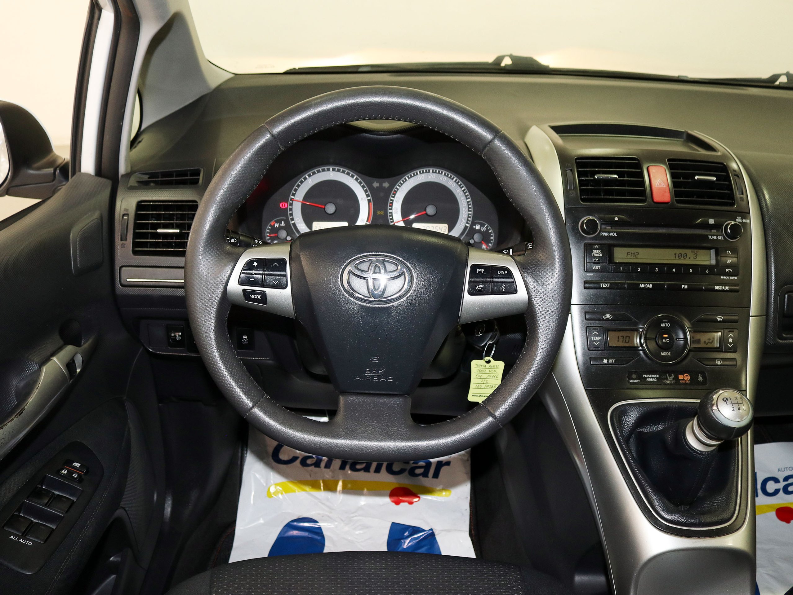 Foto Toyota Auris 15