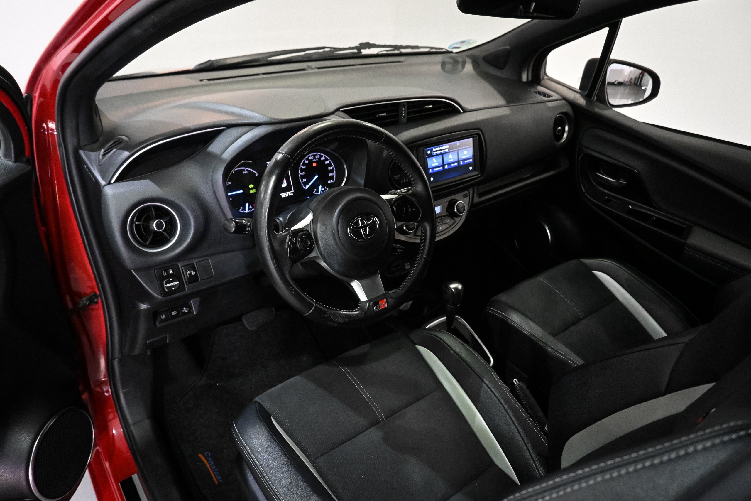Foto Toyota Yaris 14