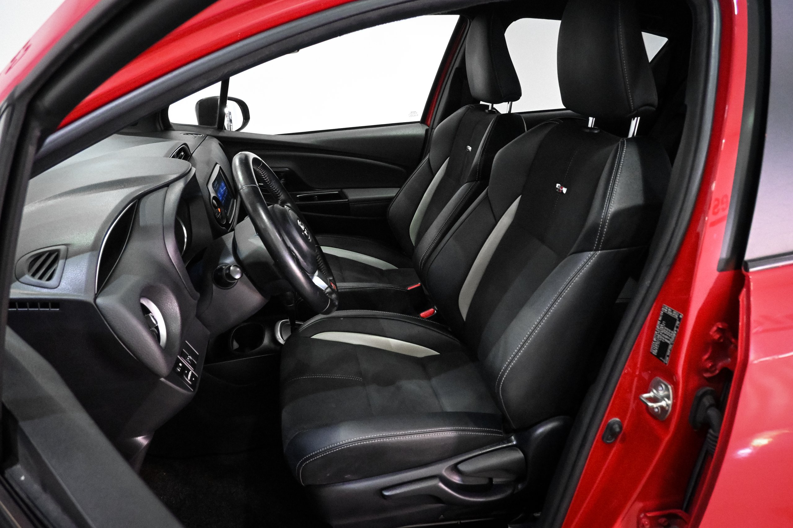 Foto Toyota Yaris 15
