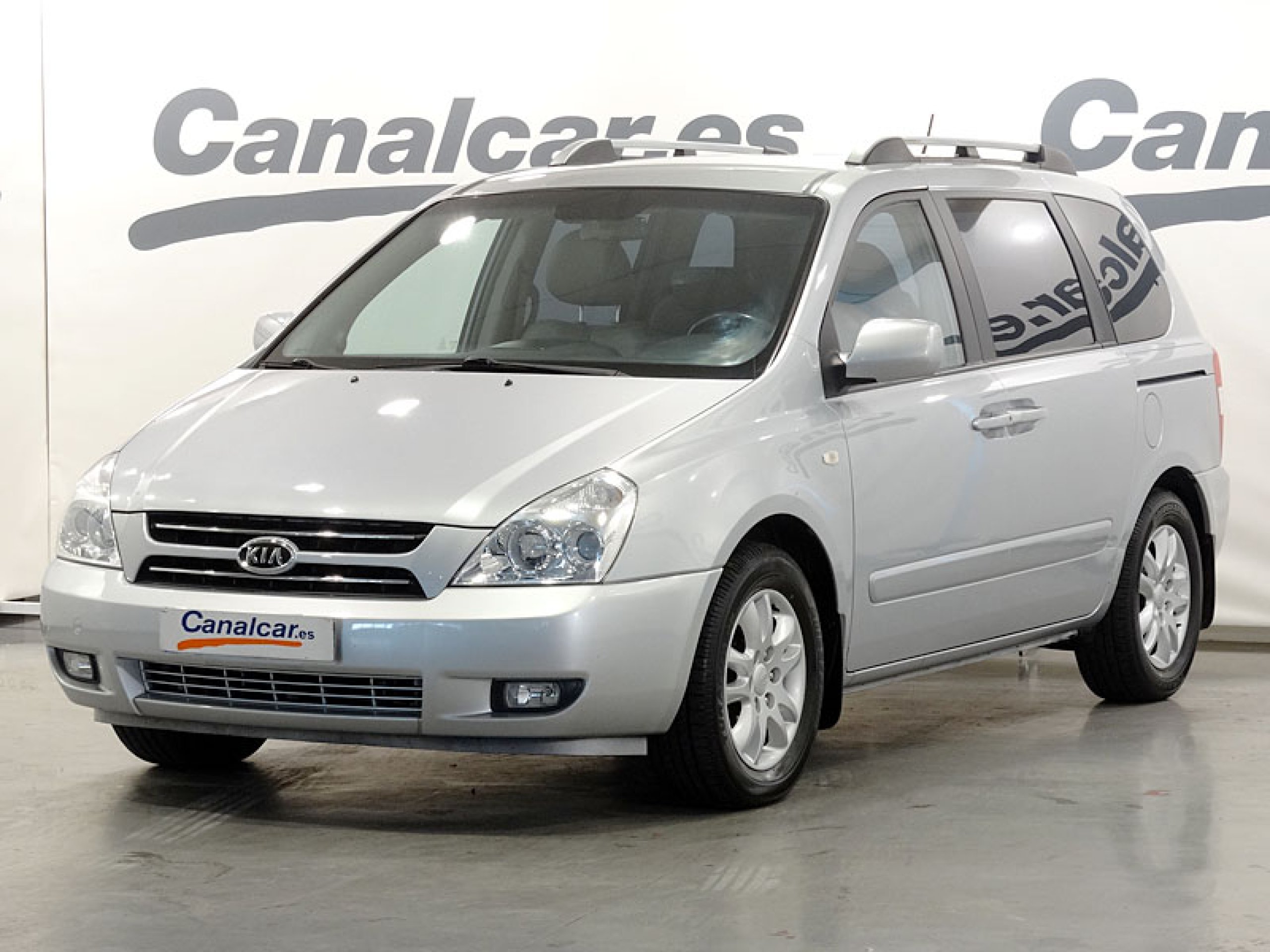 Foto Kia Carnival 1