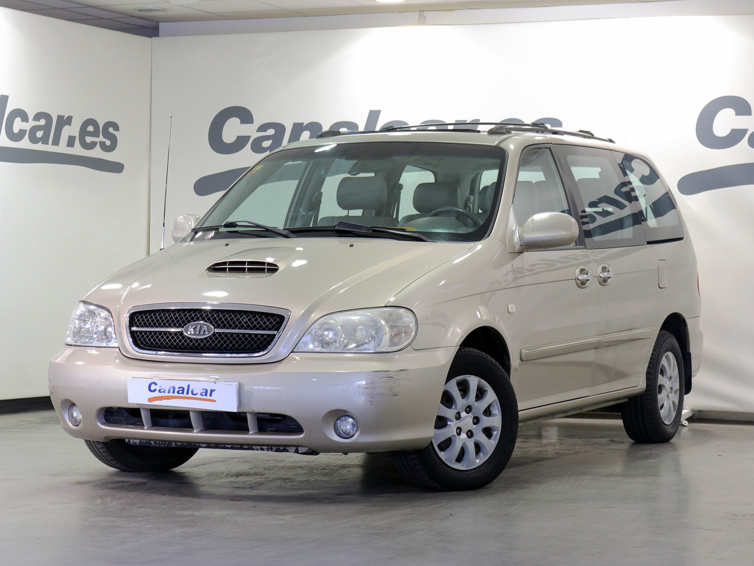 Foto Kia Carnival 1 Foto Kia Carnival 1