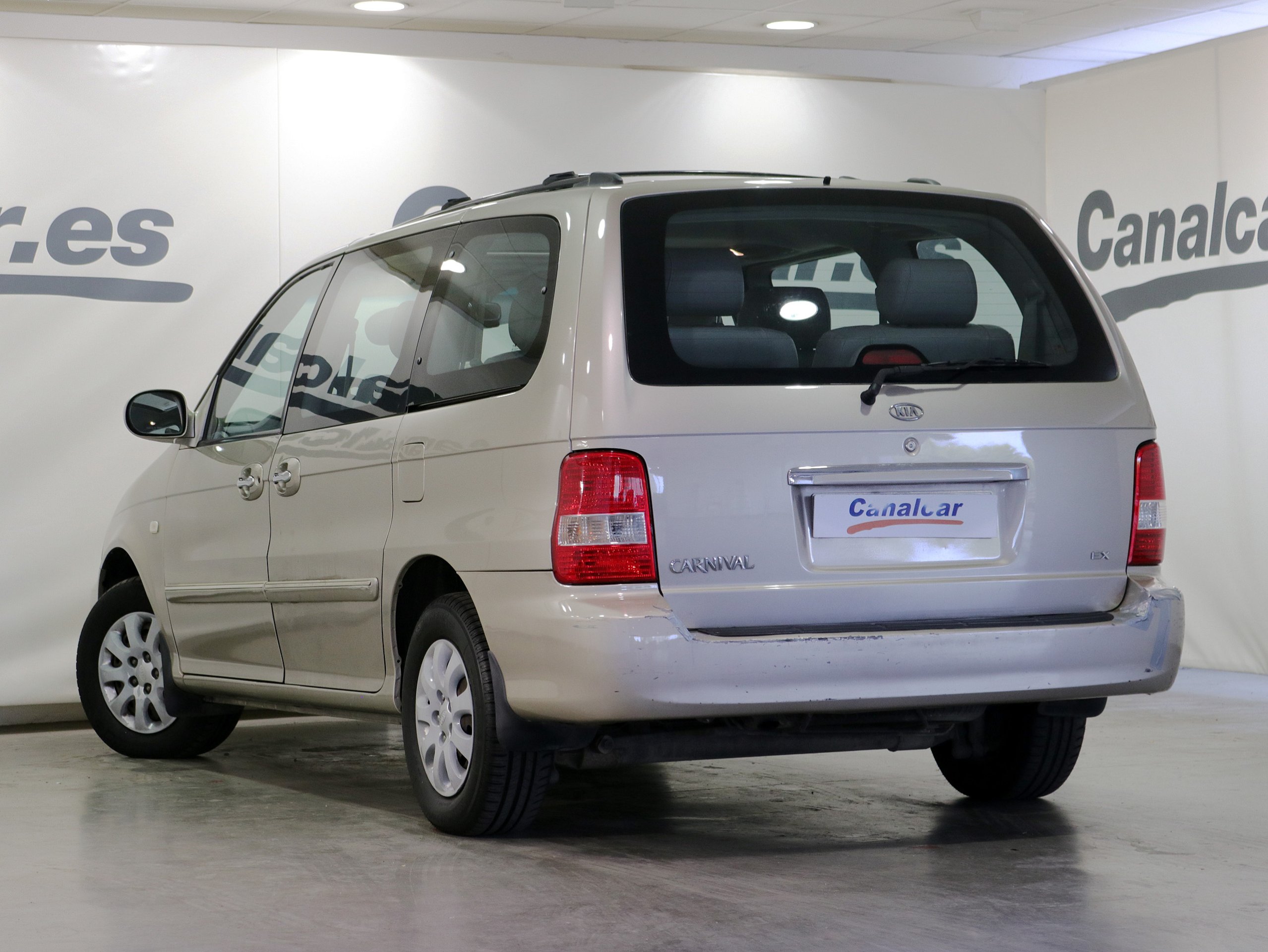 Foto Kia Carnival 8 Foto Kia Carnival 8