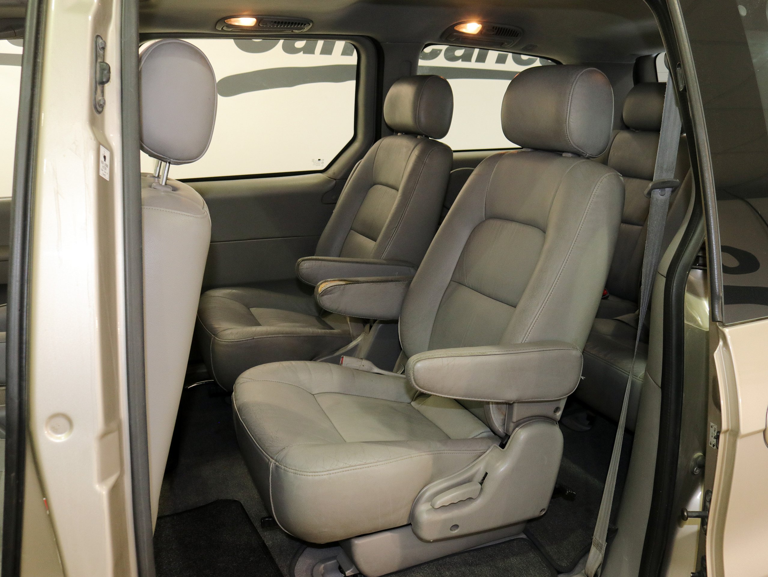 Foto Kia Carnival 13 Foto Kia Carnival 13