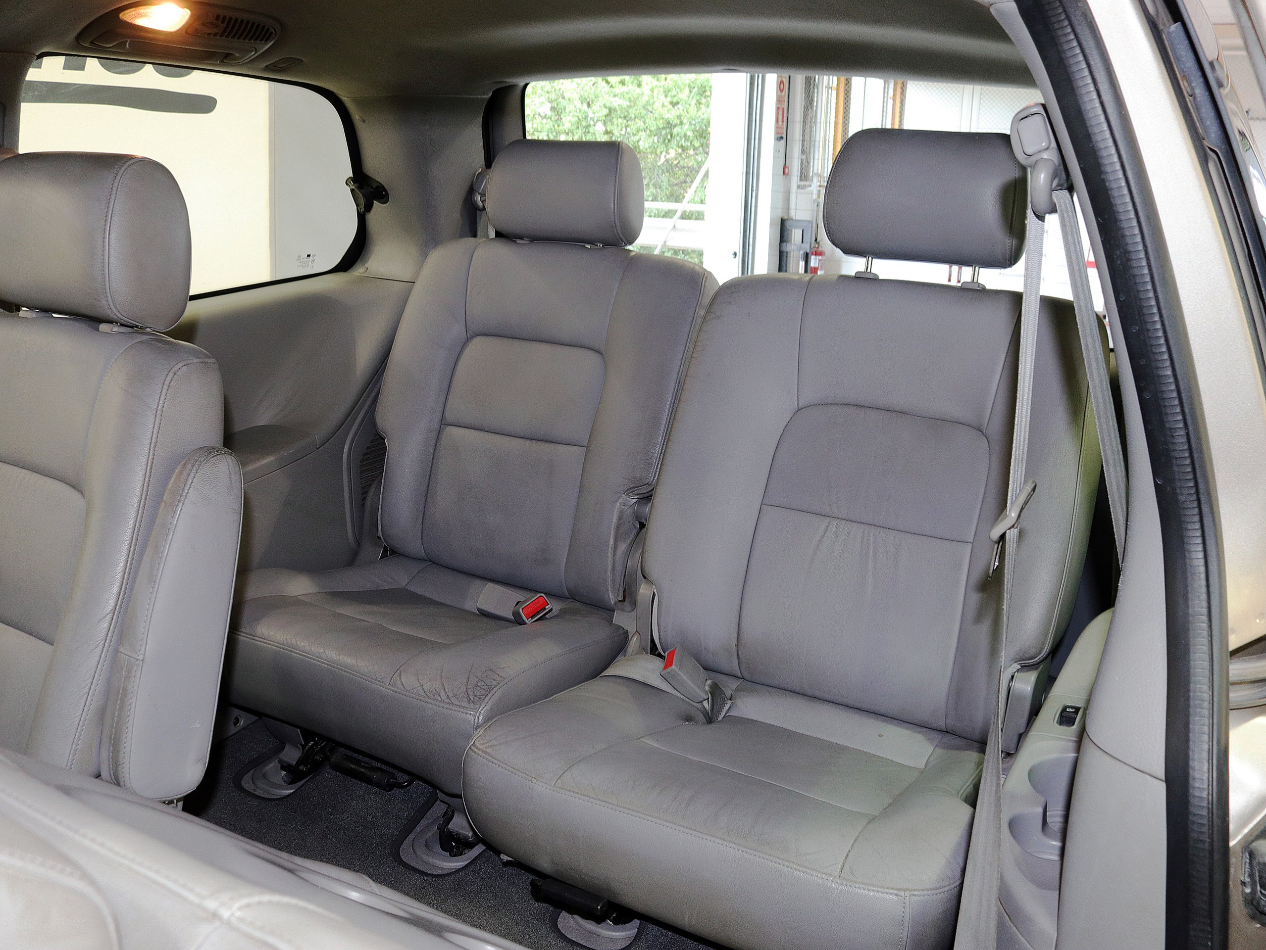 Foto Kia Carnival 14 Foto Kia Carnival 14