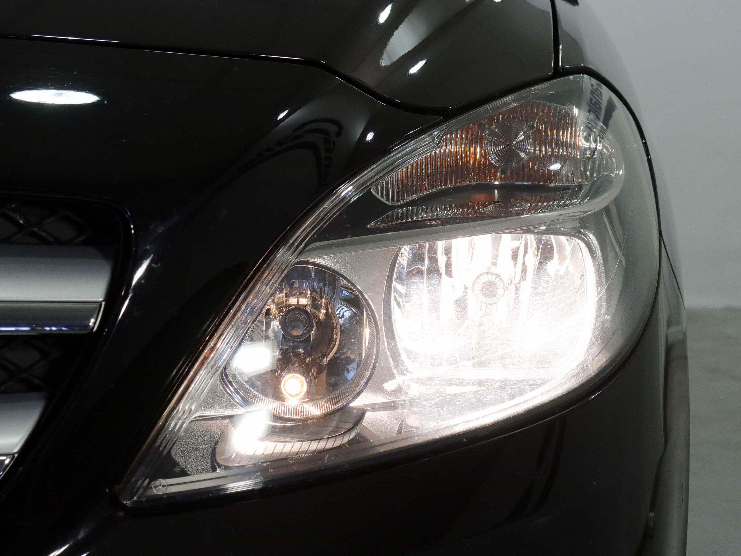 Foto Mercedes-Benz B 180 13