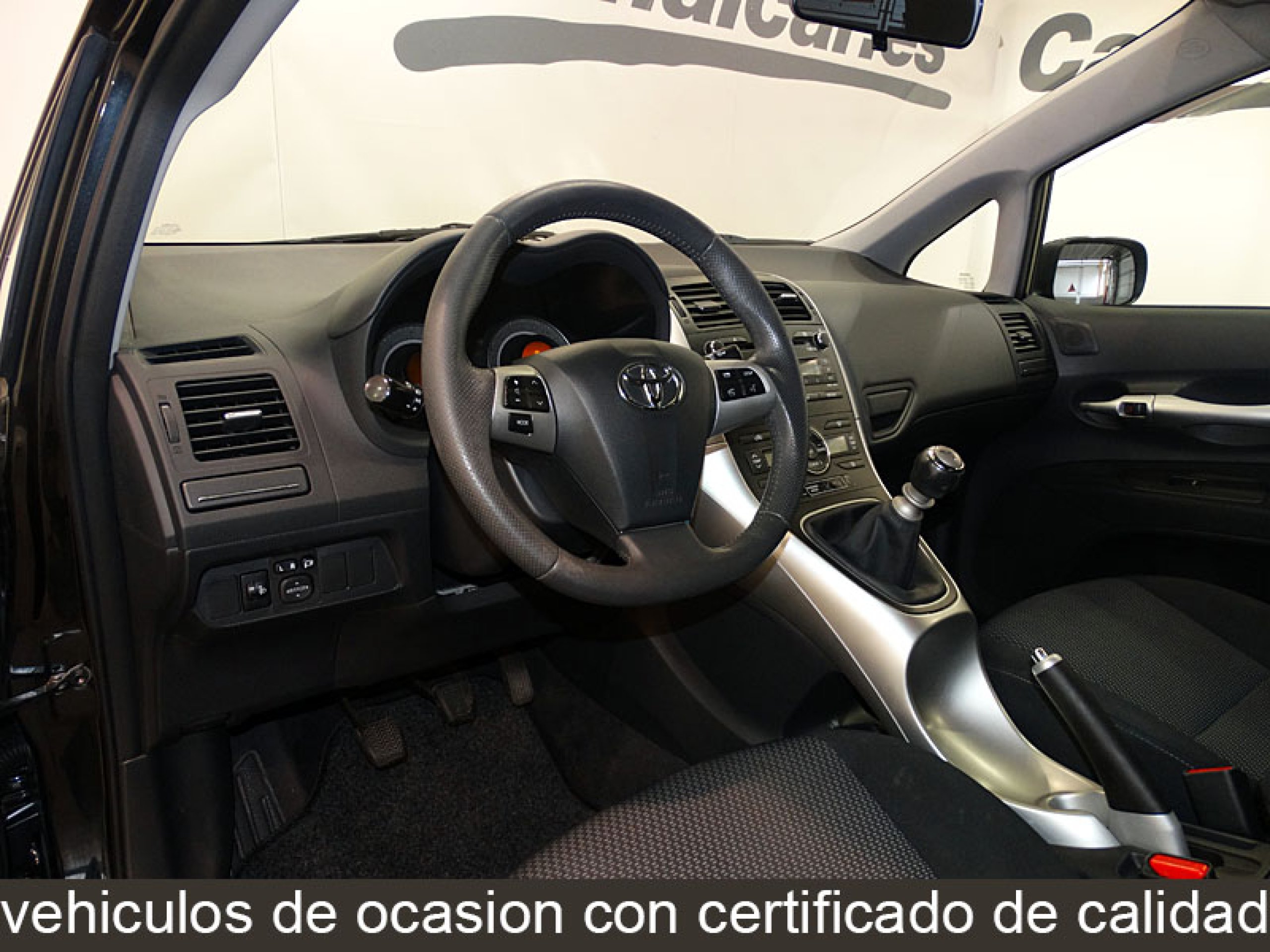 Foto Toyota Auris 14
