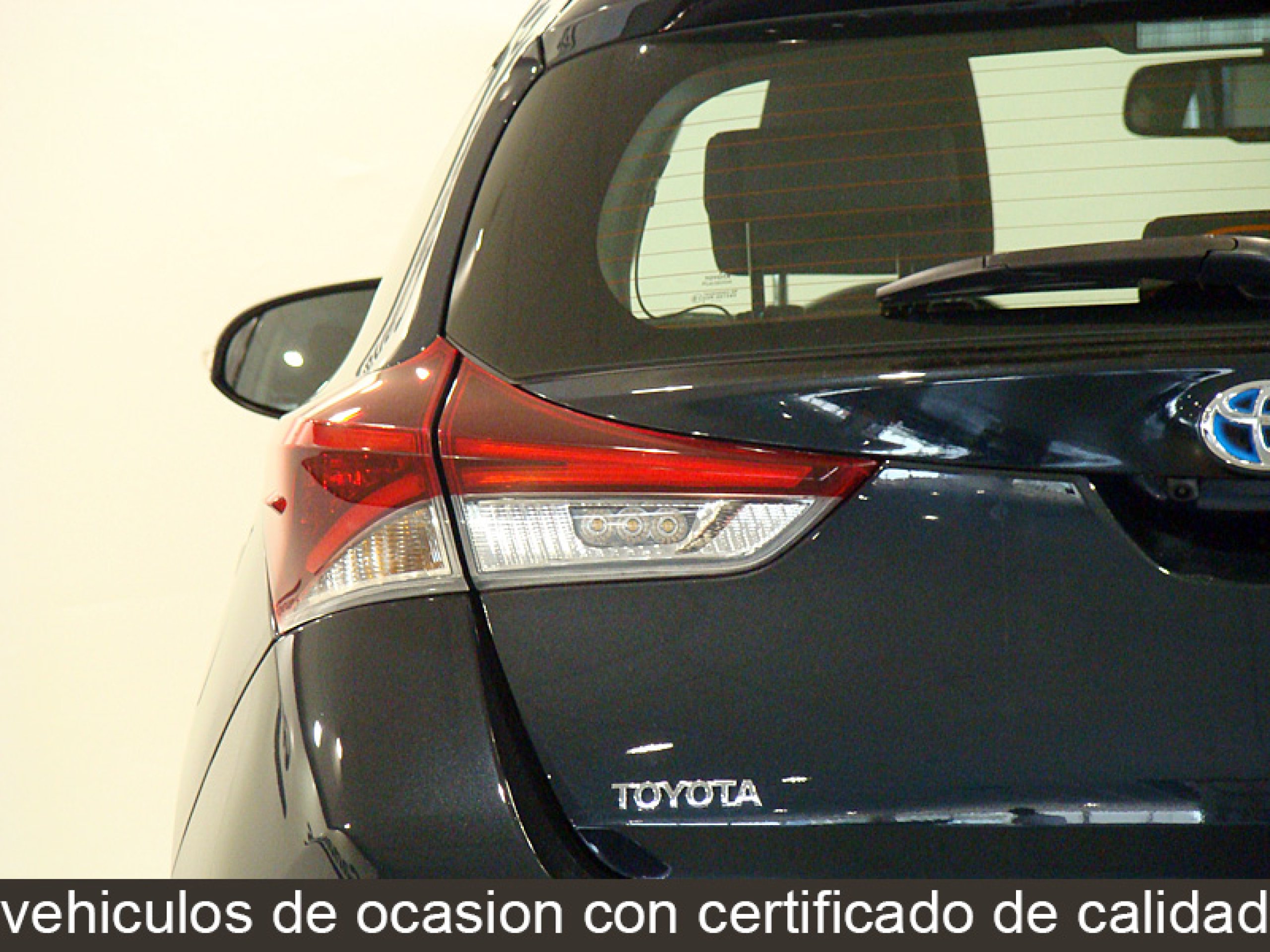 Foto Toyota Auris 13