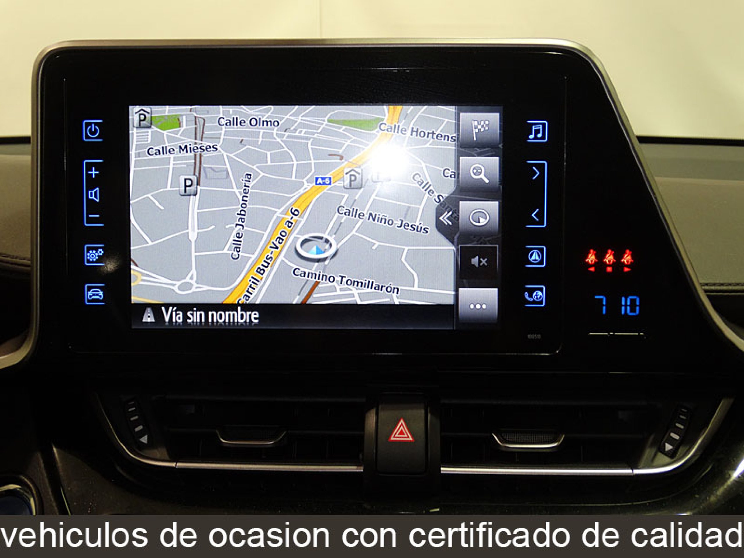 Foto Toyota C-HR 21