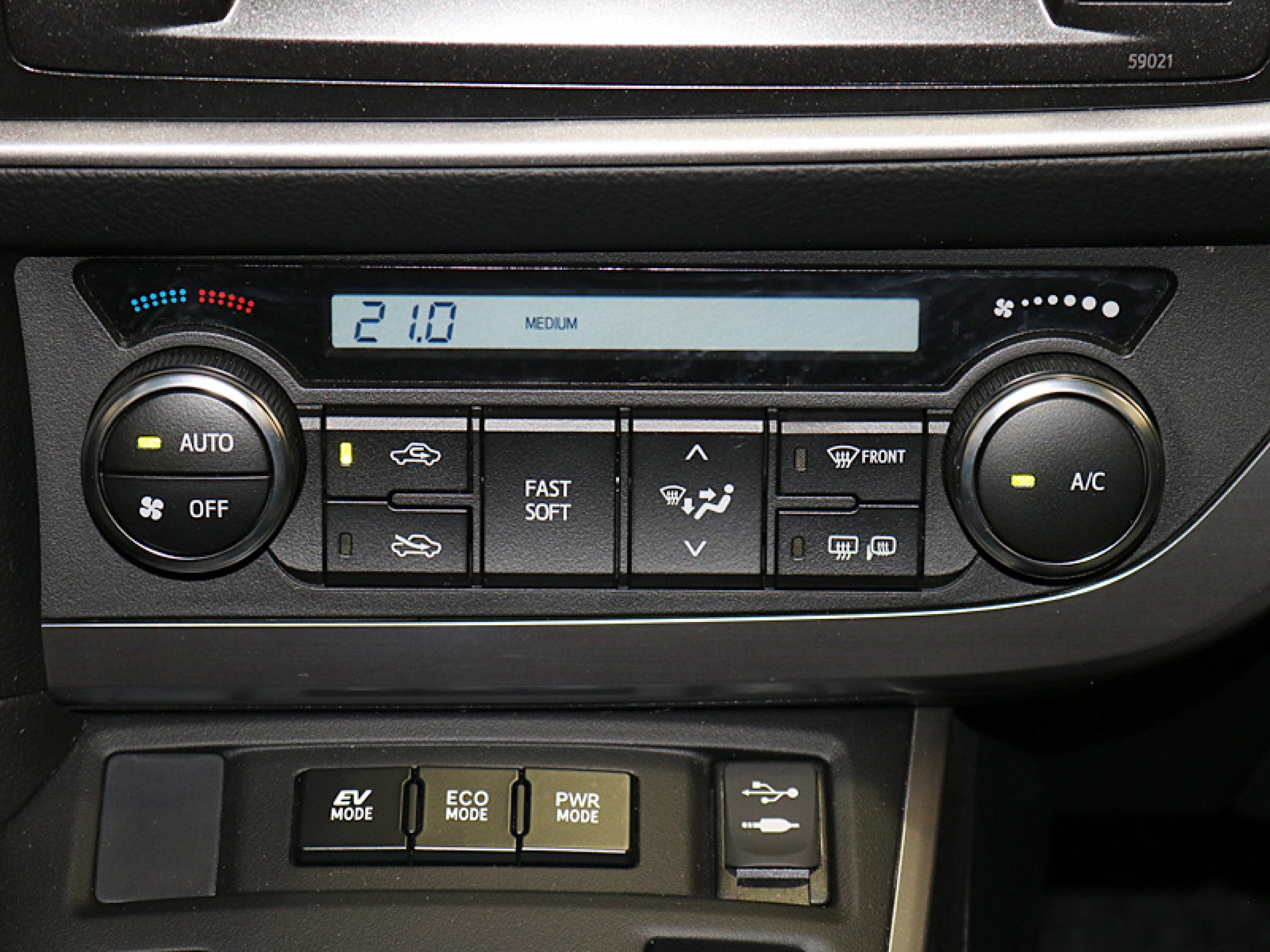 Foto Toyota Auris 24