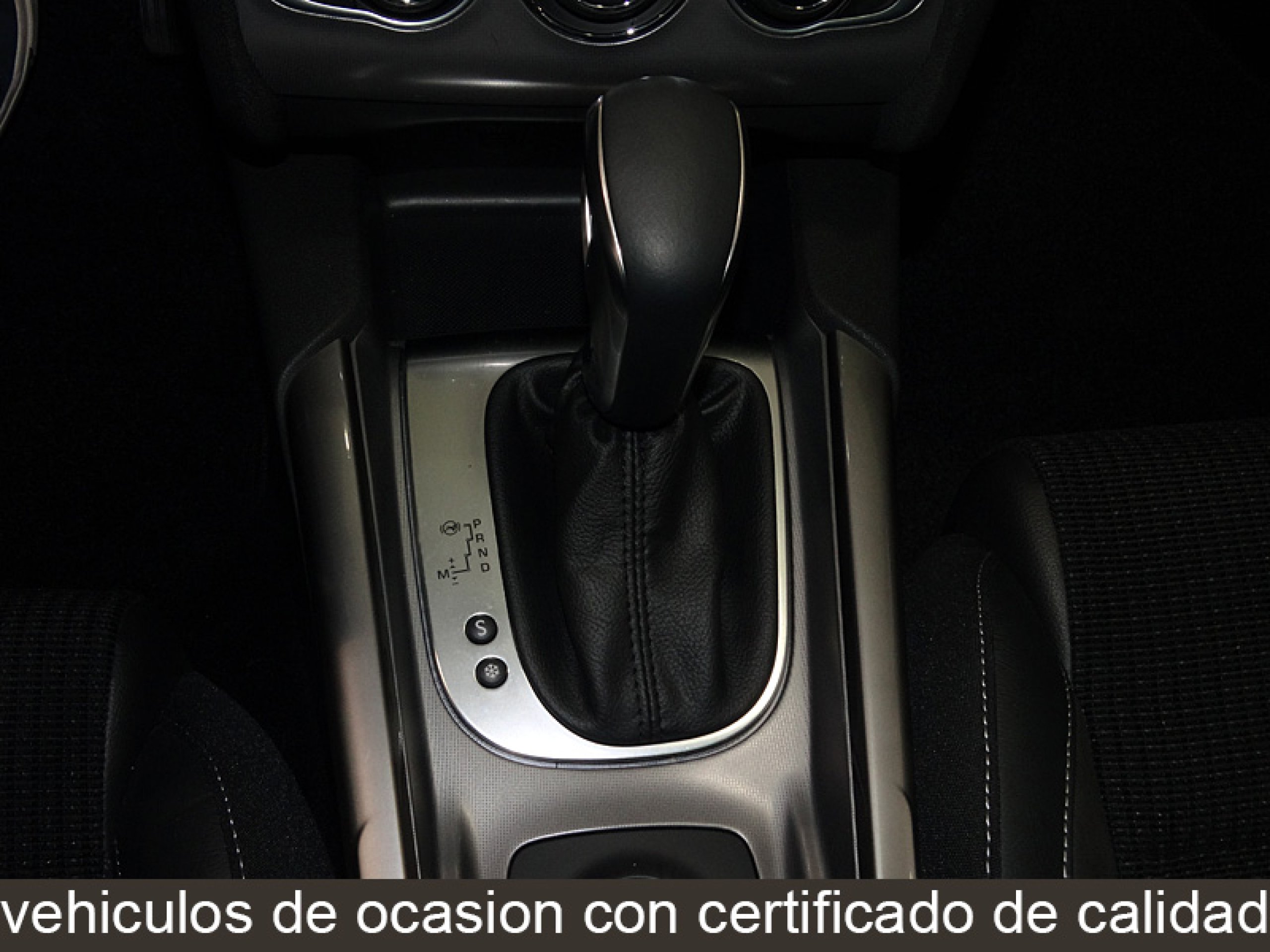 Foto Citroen C4 28