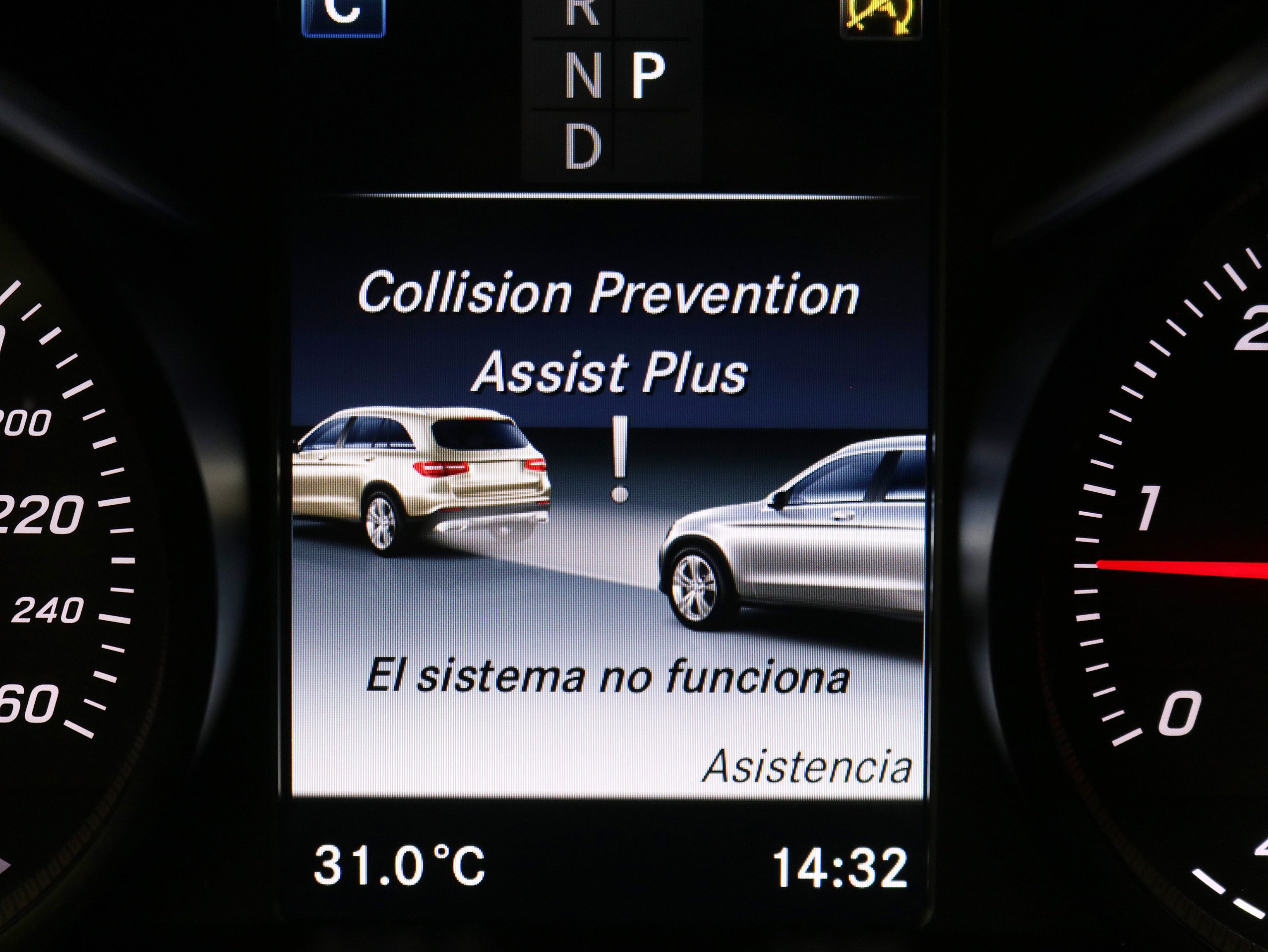Foto Mercedes-Benz GLC 220 32