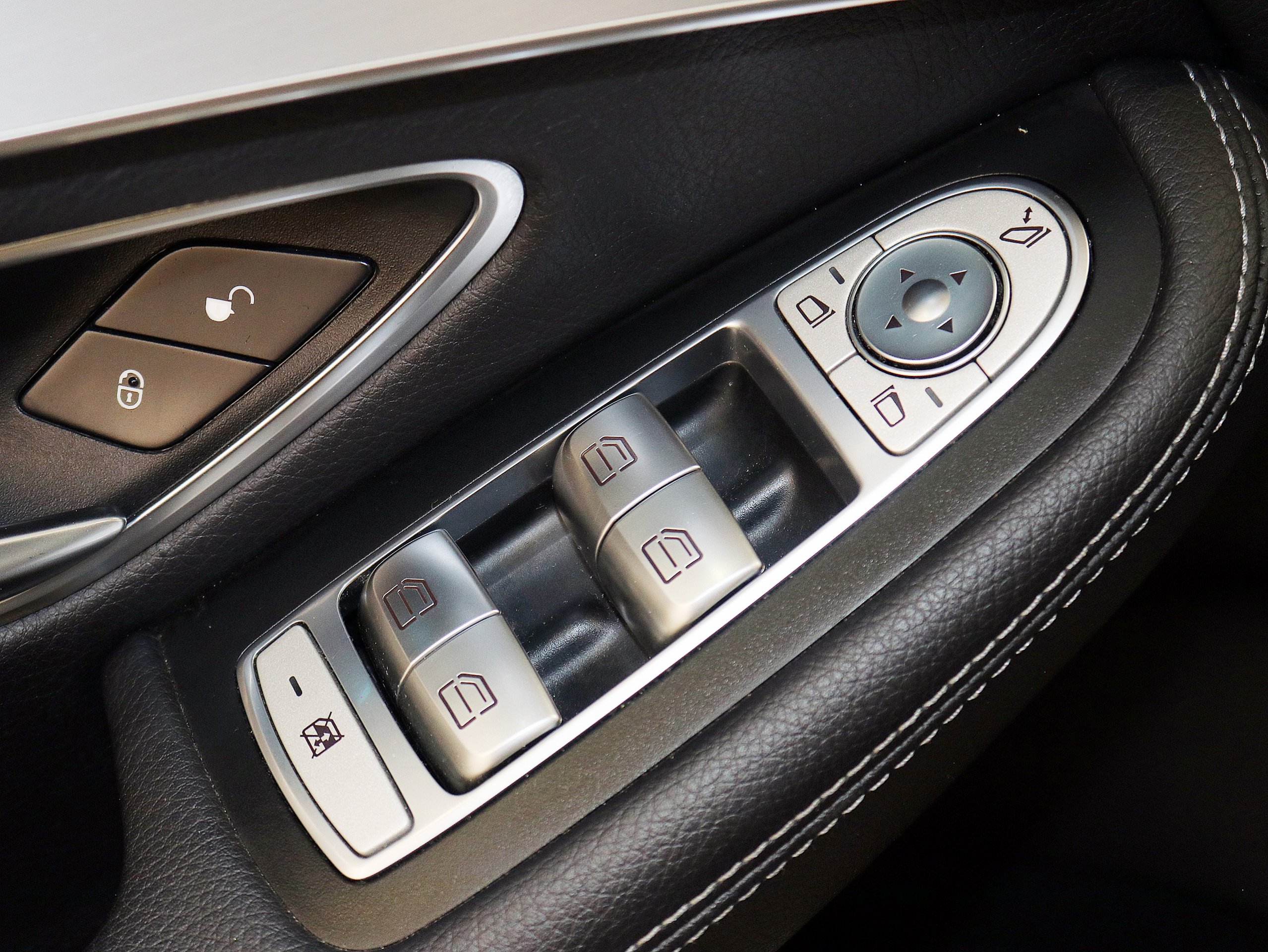 Foto Mercedes-Benz GLC 220 42