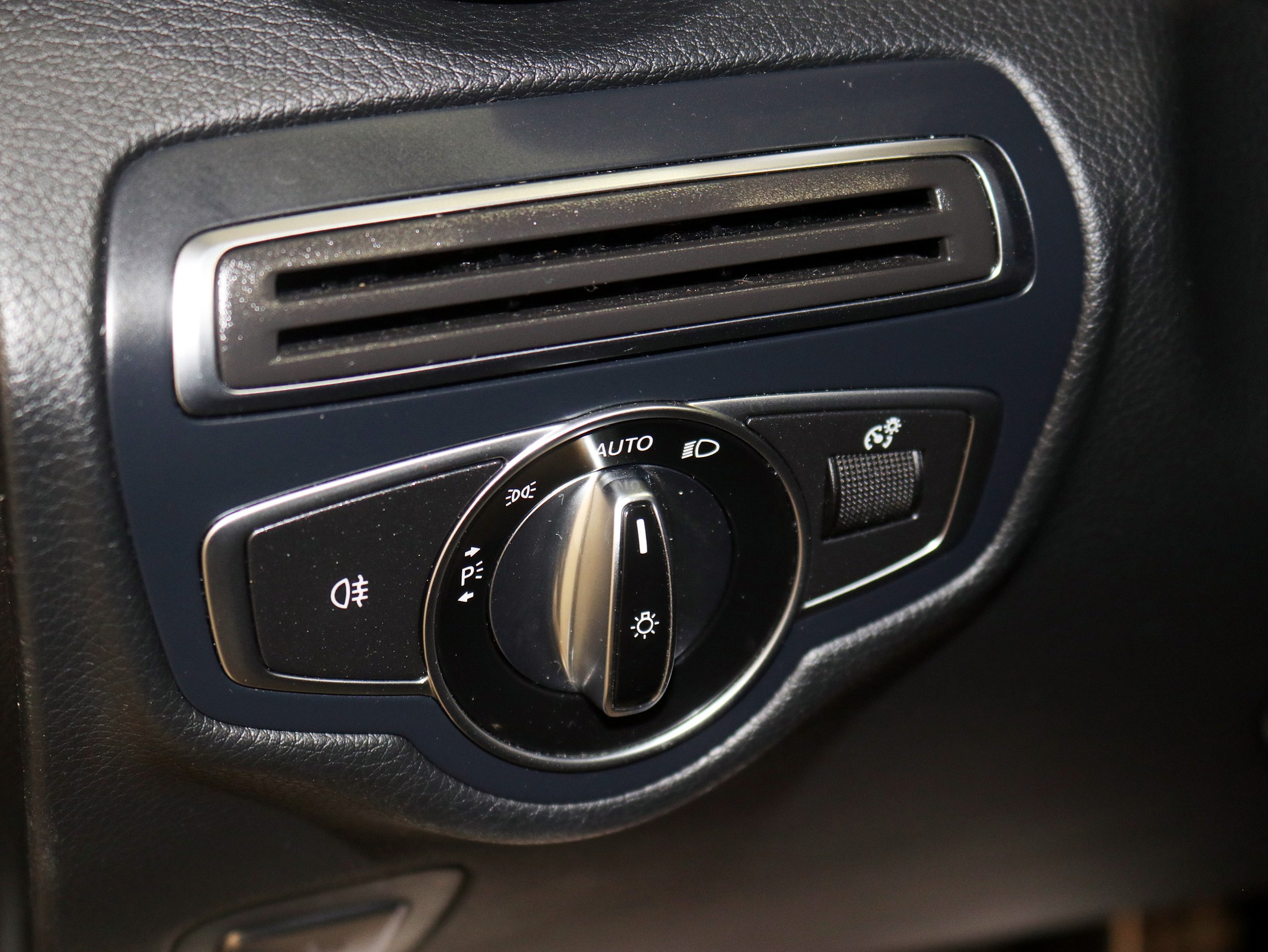 Foto Mercedes-Benz GLC 220 47