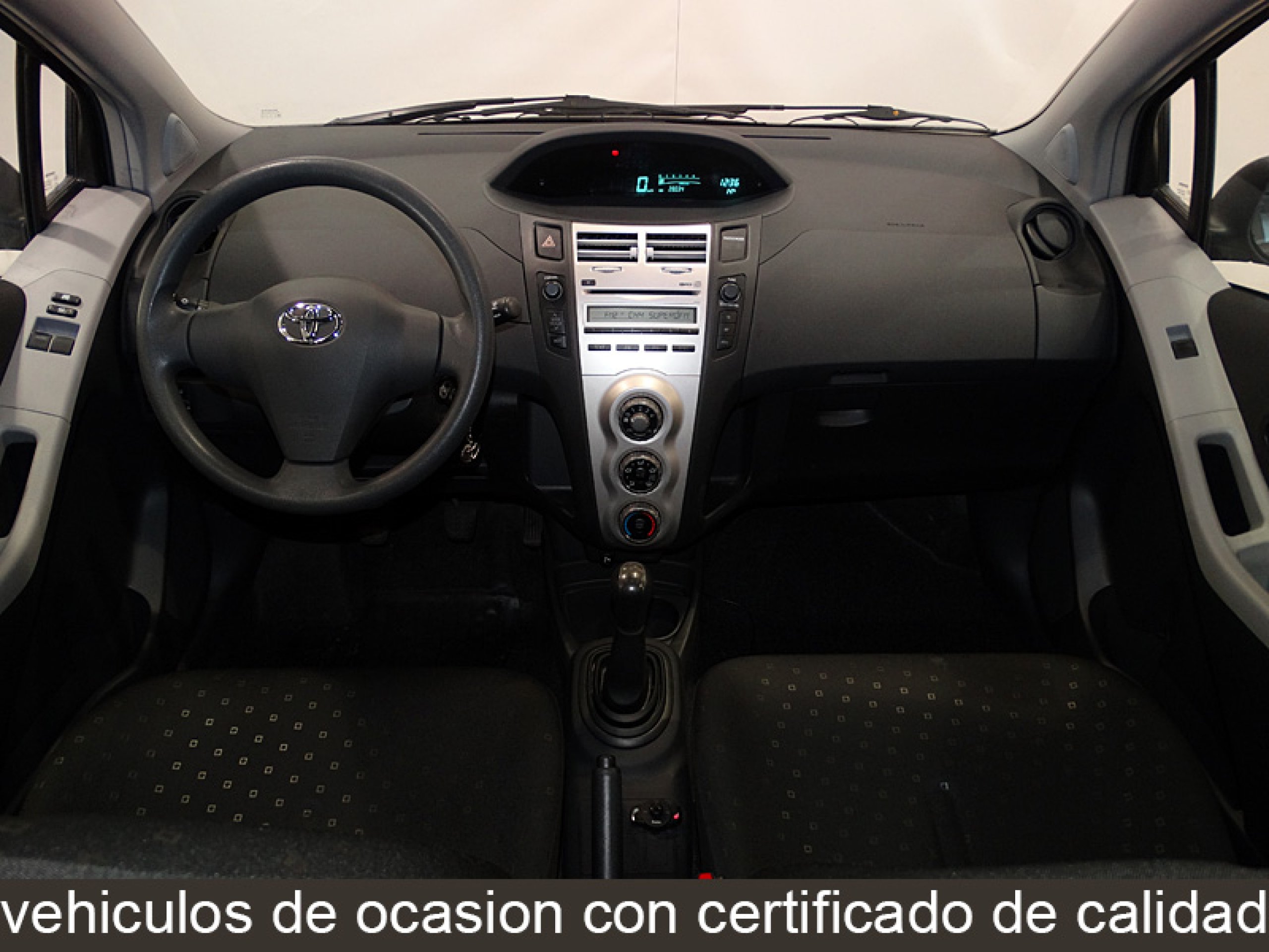 Foto Toyota Yaris 13