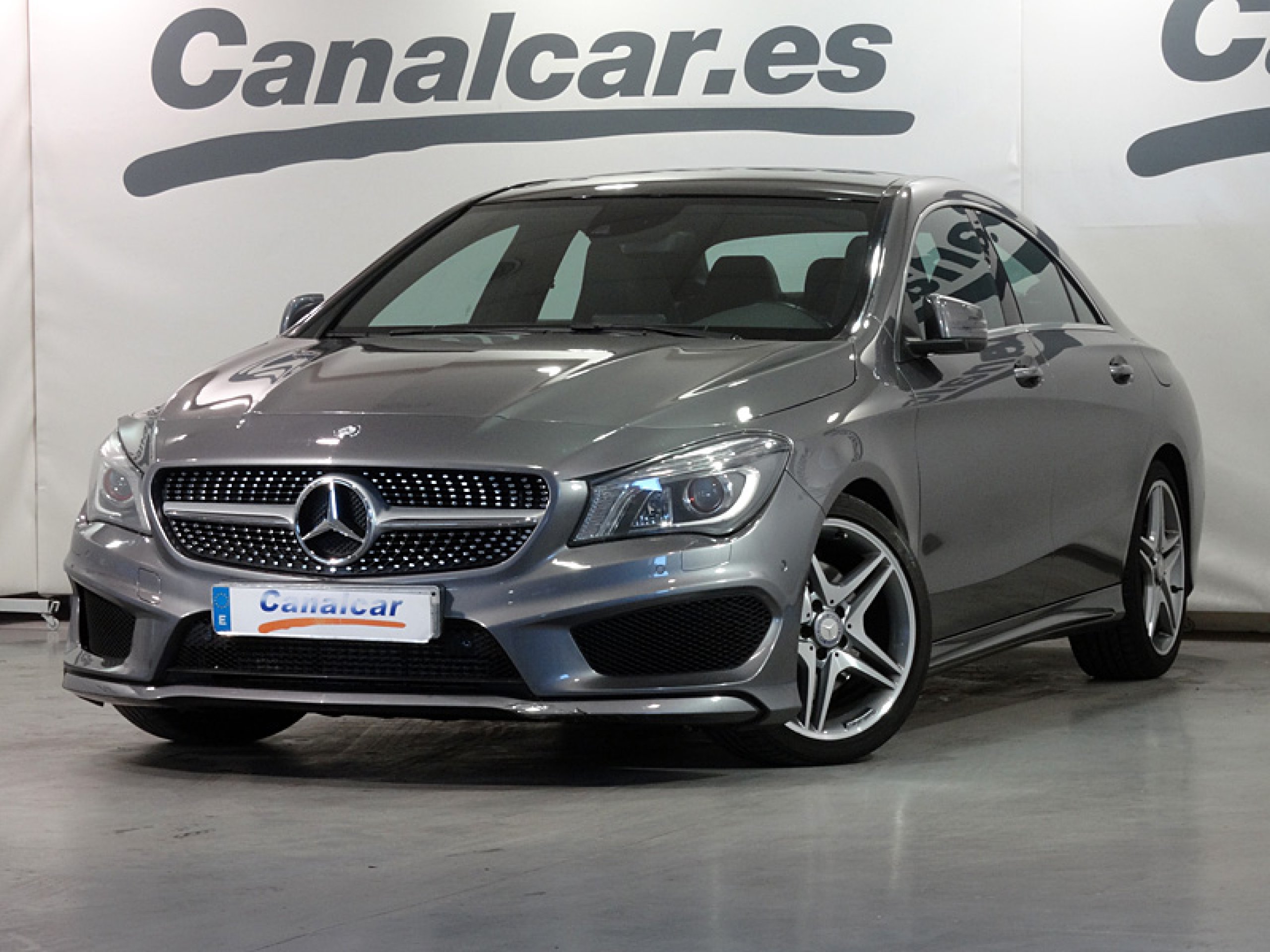 Foto Mercedes-Benz CLA 220 1