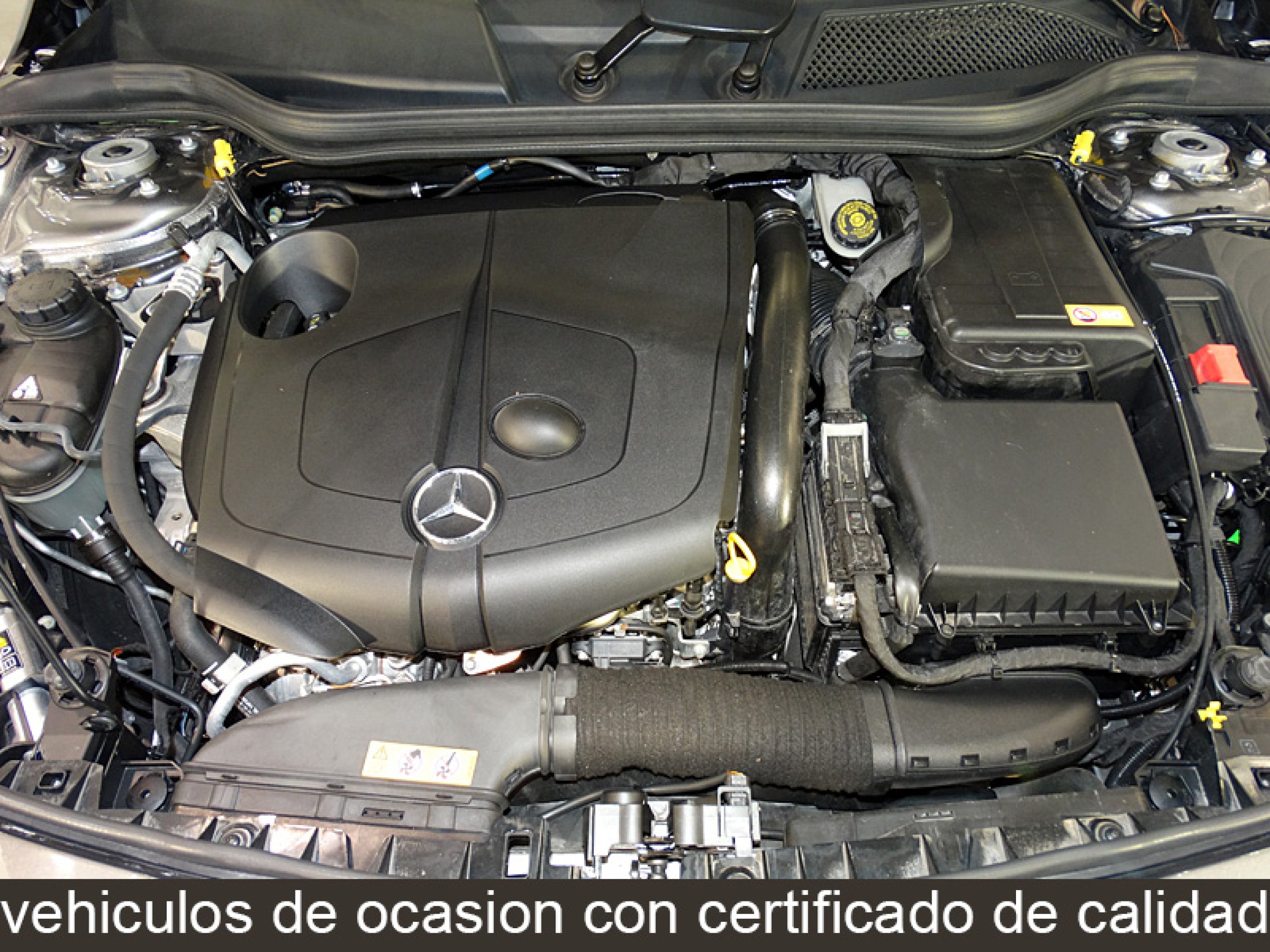 Foto Mercedes-Benz CLA 220 8