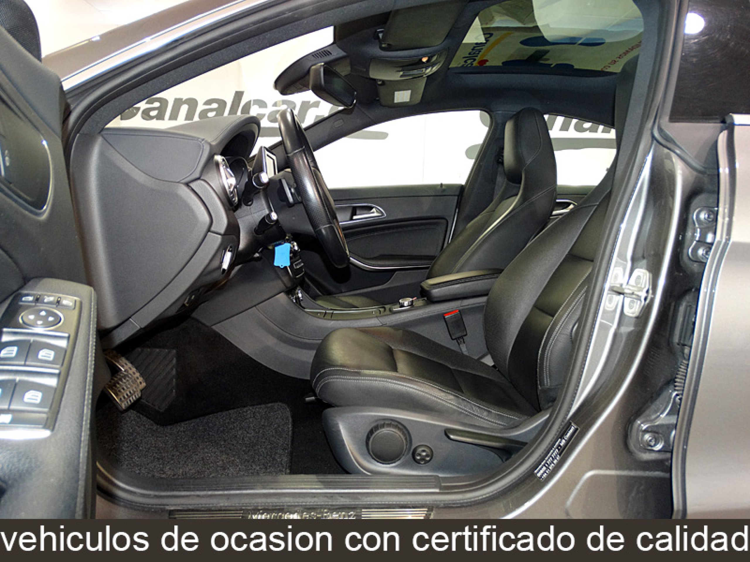 Foto Mercedes-Benz CLA 220 15
