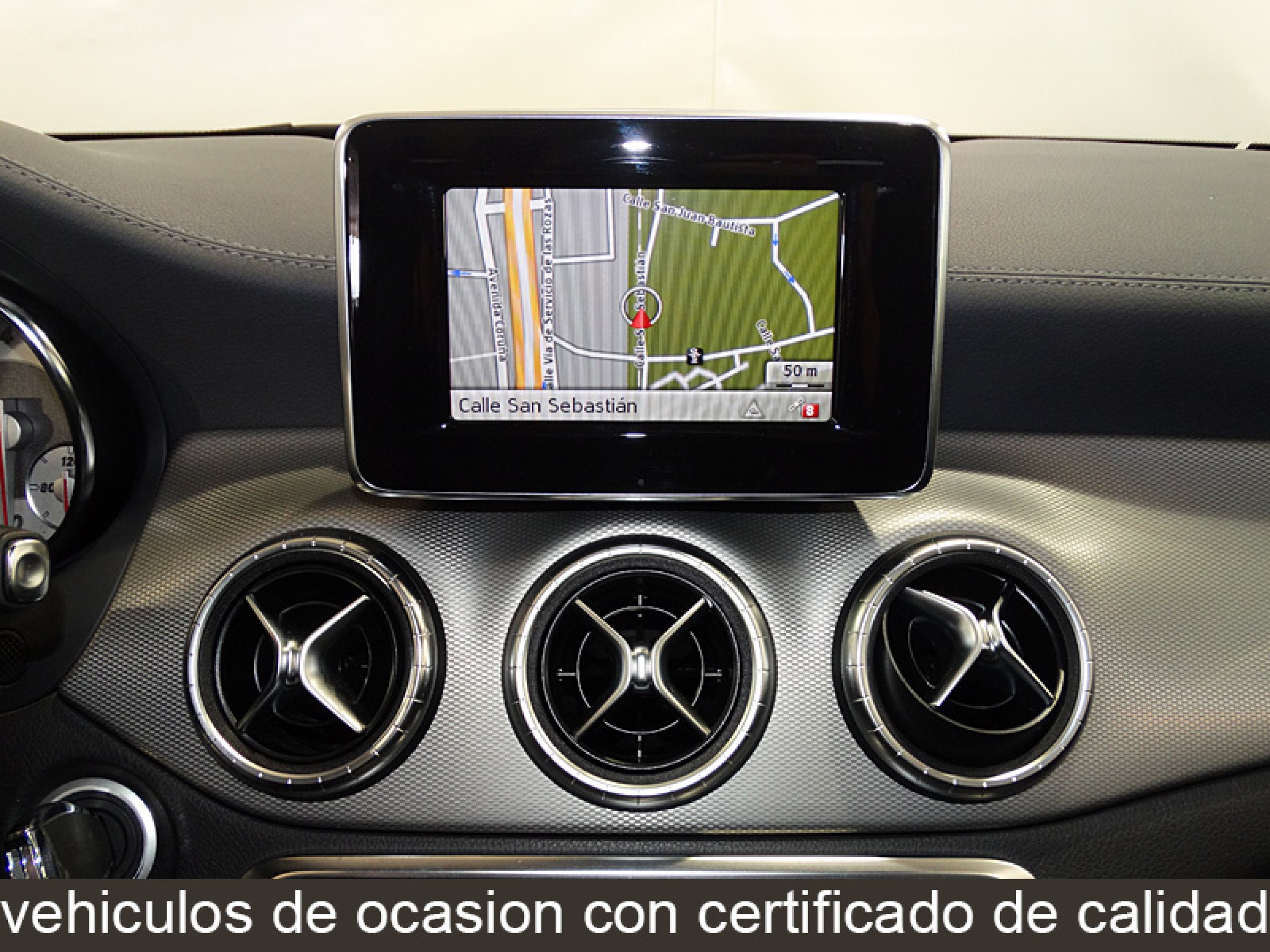 Foto Mercedes-Benz CLA 220 25