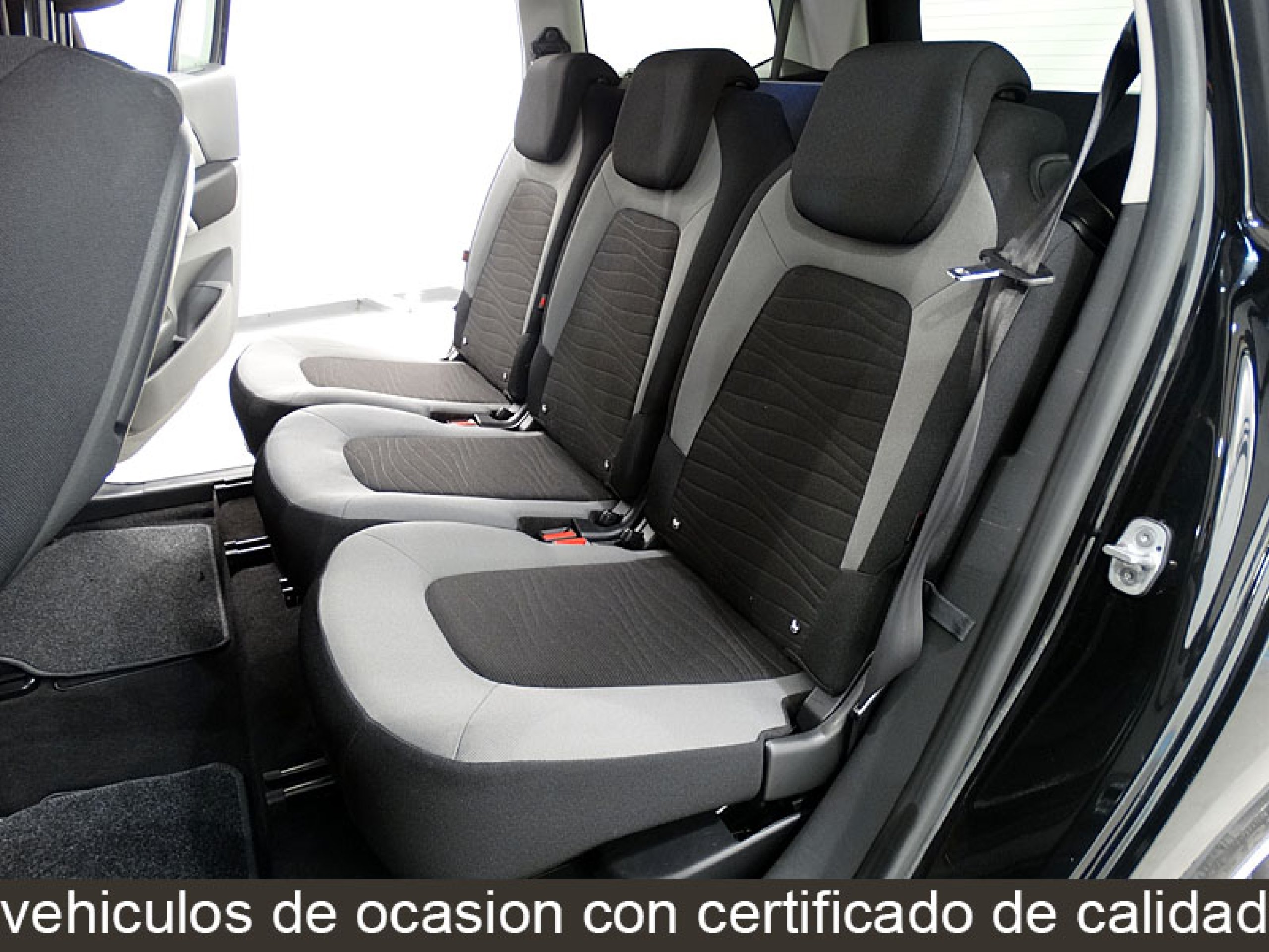 Foto Citroen Grand C4 Picasso 23