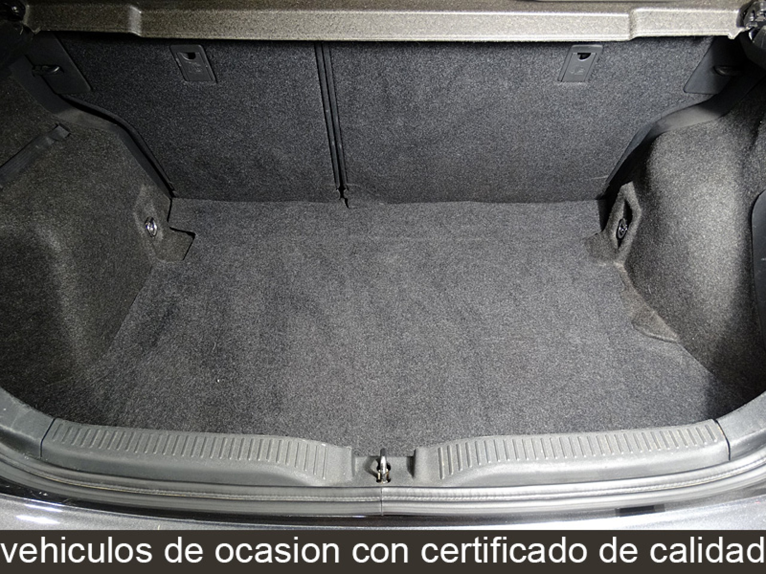 Foto Toyota Auris 14