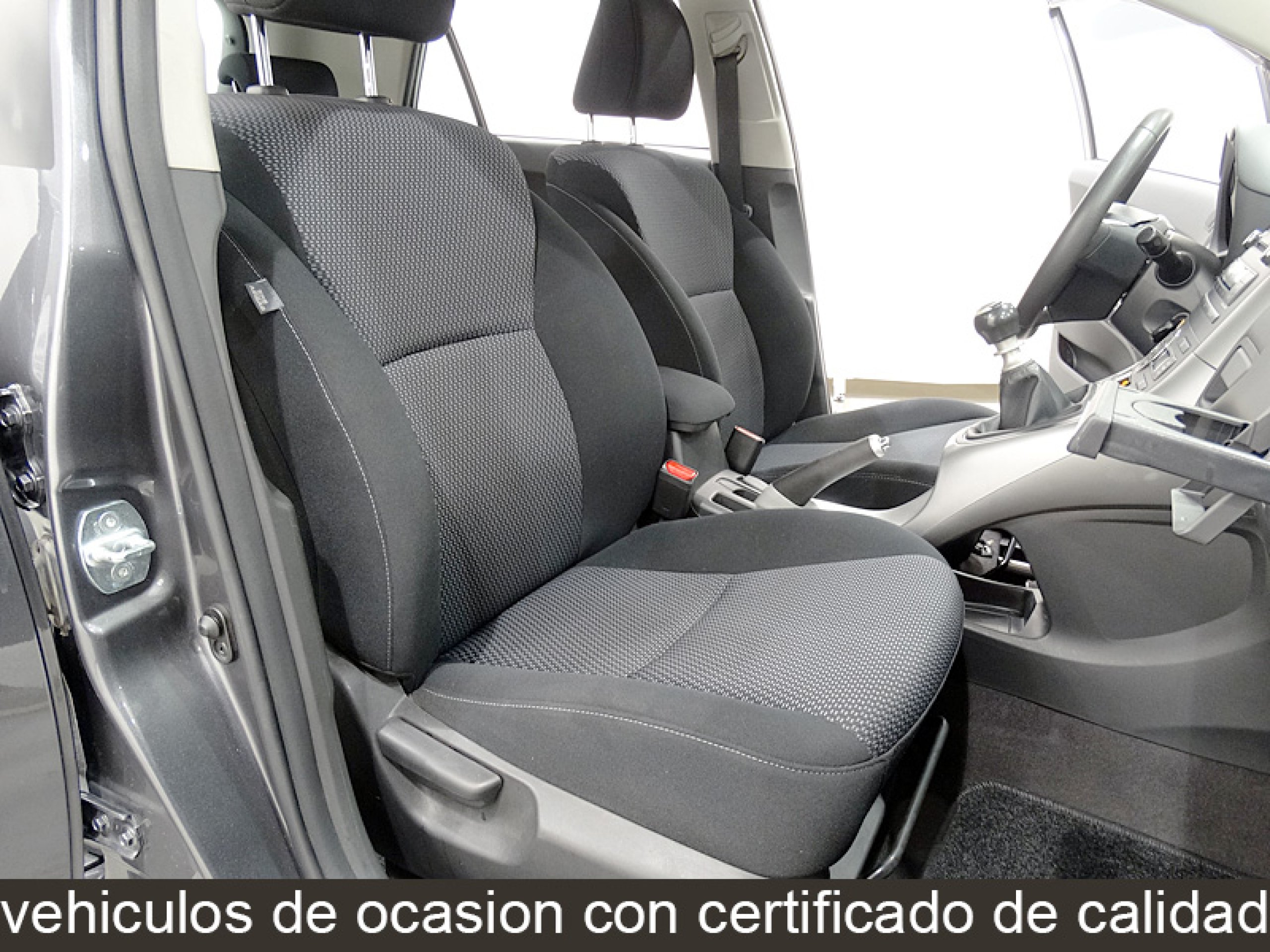 Foto Toyota Auris 24