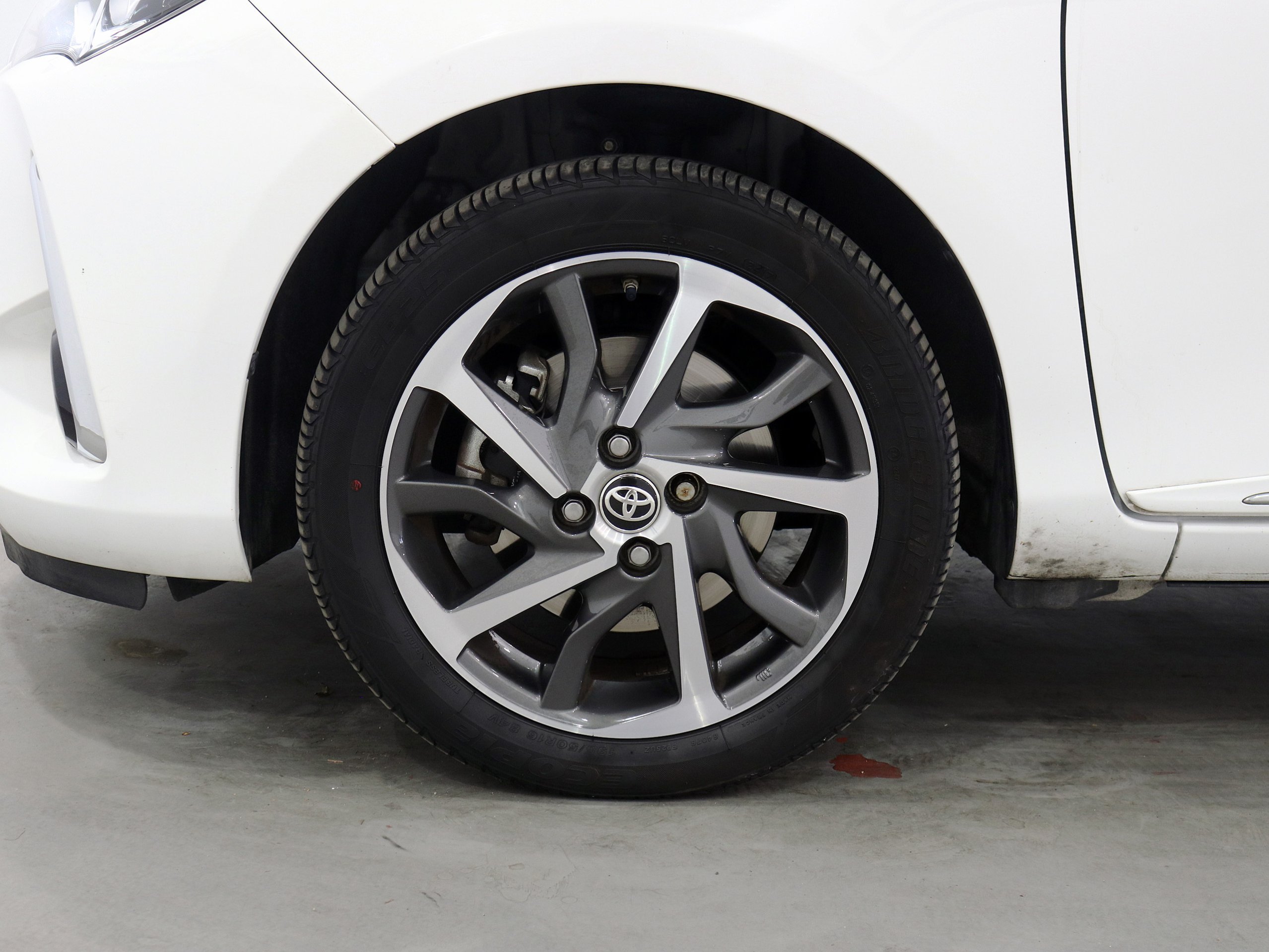 Foto Toyota Yaris 27