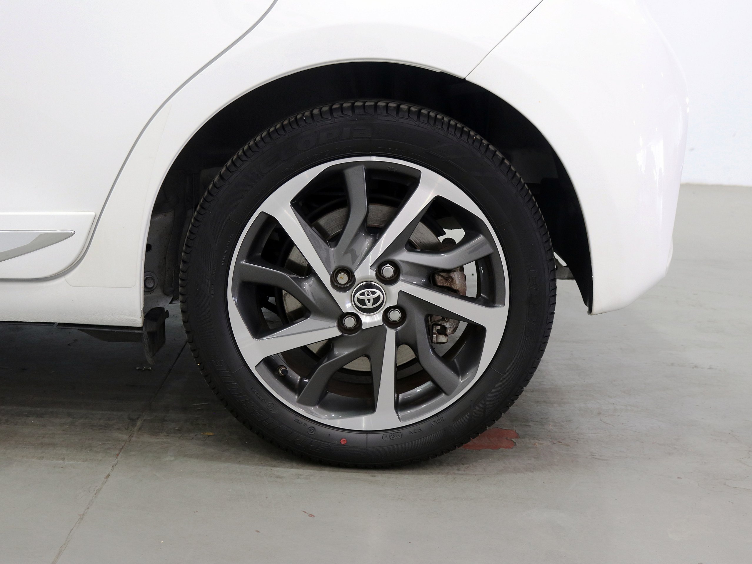 Foto Toyota Yaris 28