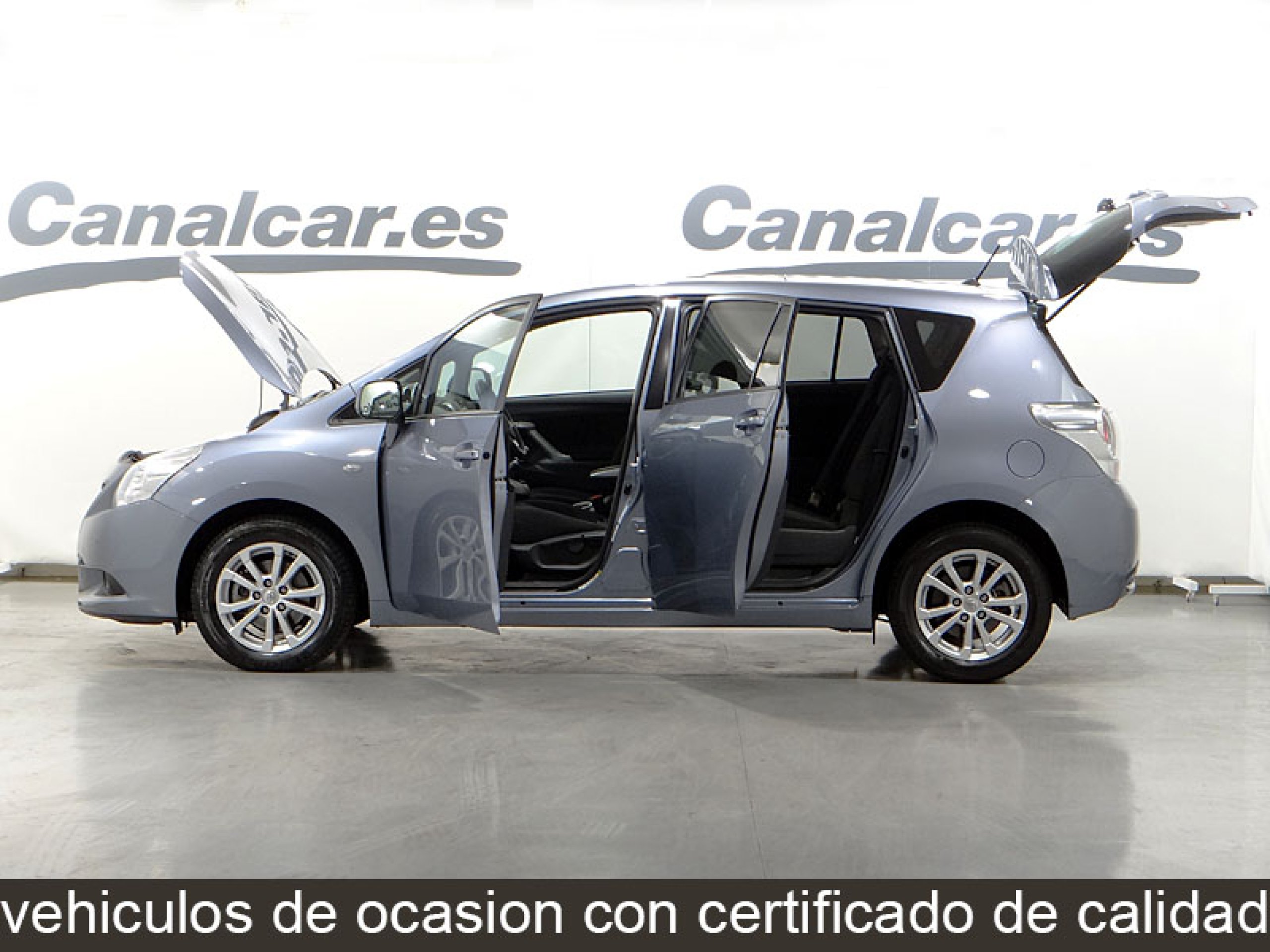 Foto Toyota Verso 12