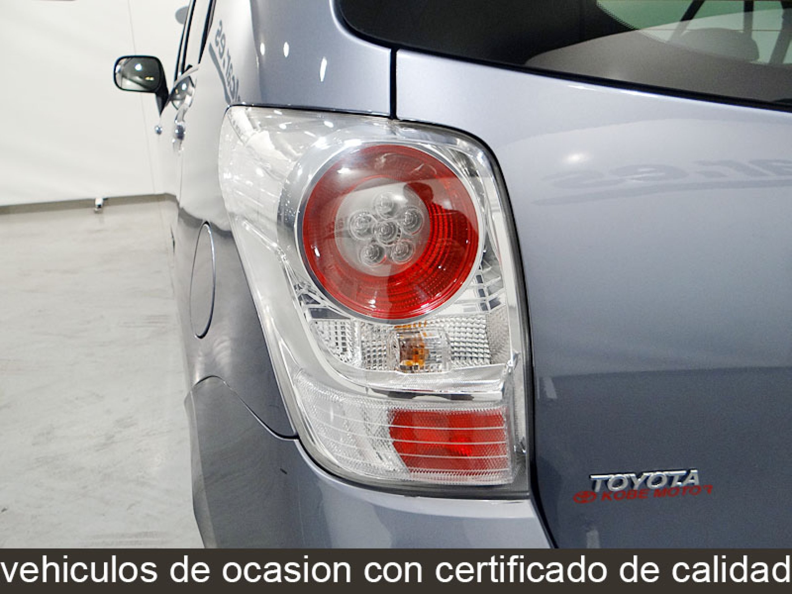 Foto Toyota Verso 17