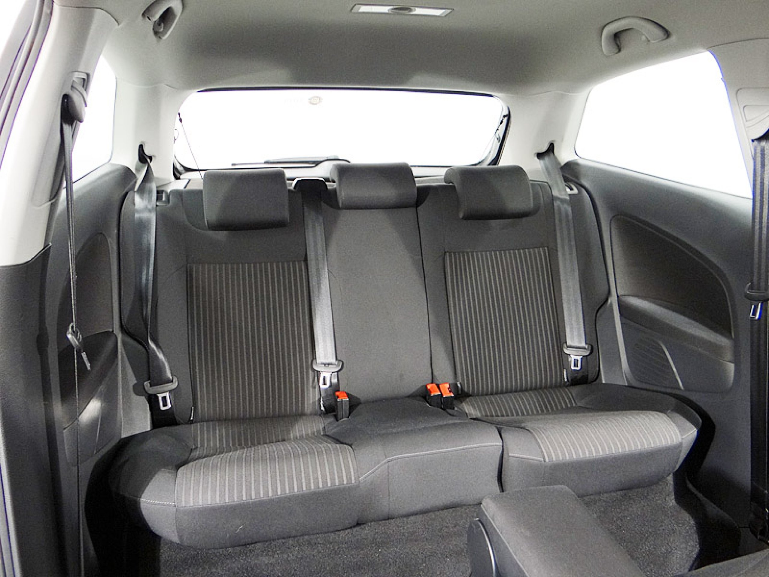 Foto Volkswagen Polo 24