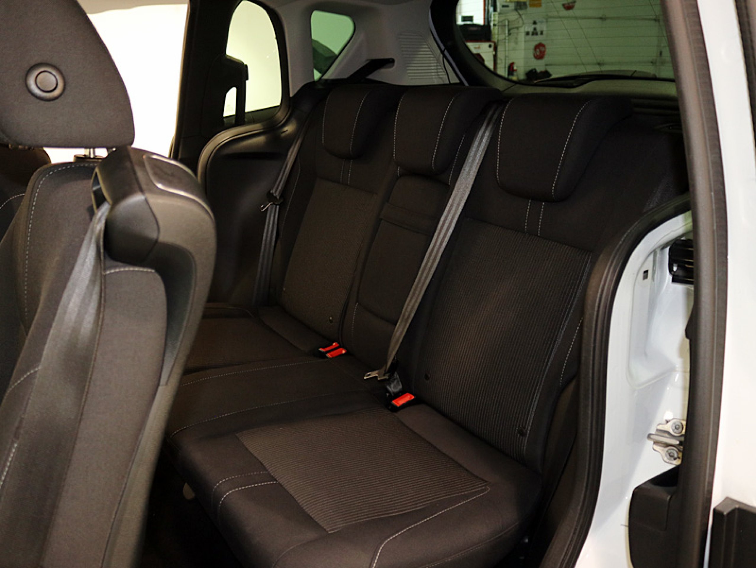 Foto Ford B-Max 17