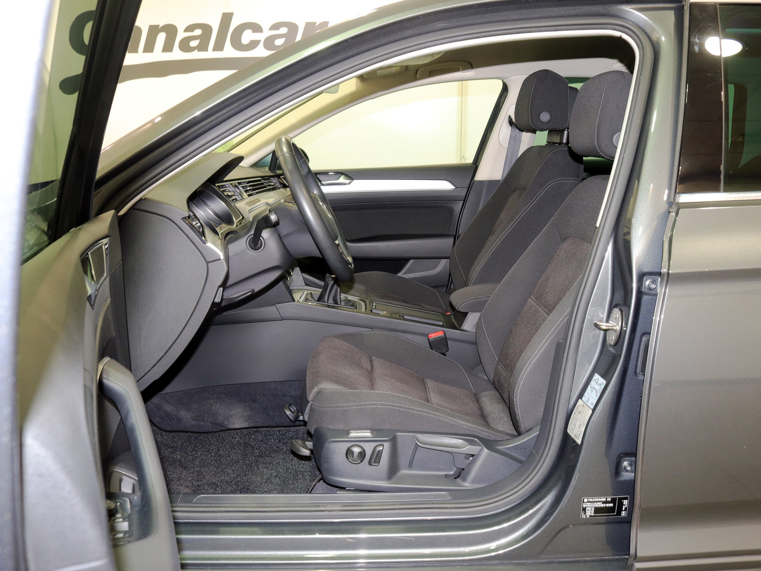 Foto Volkswagen Passat 16