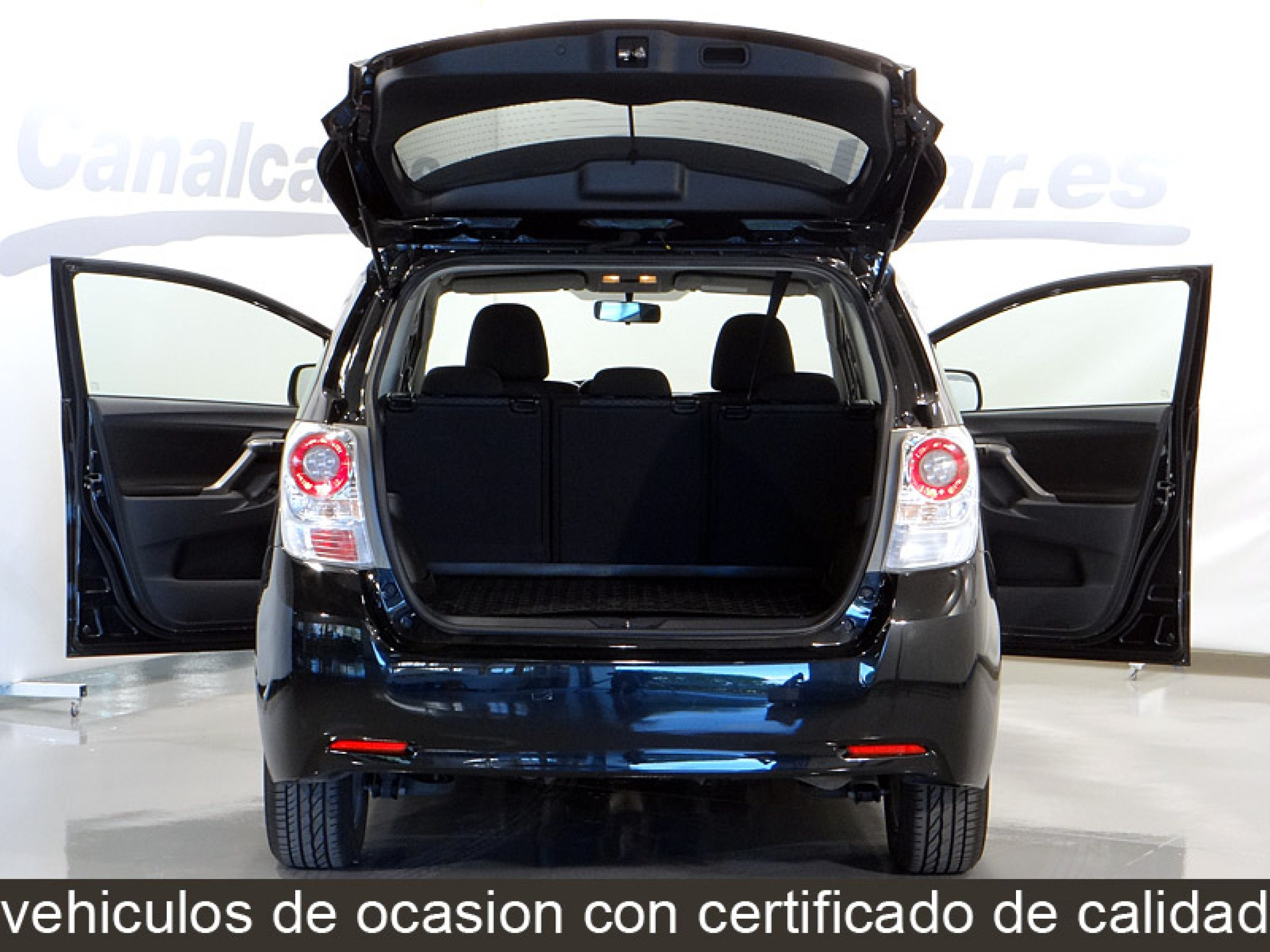 Foto Toyota Verso 9