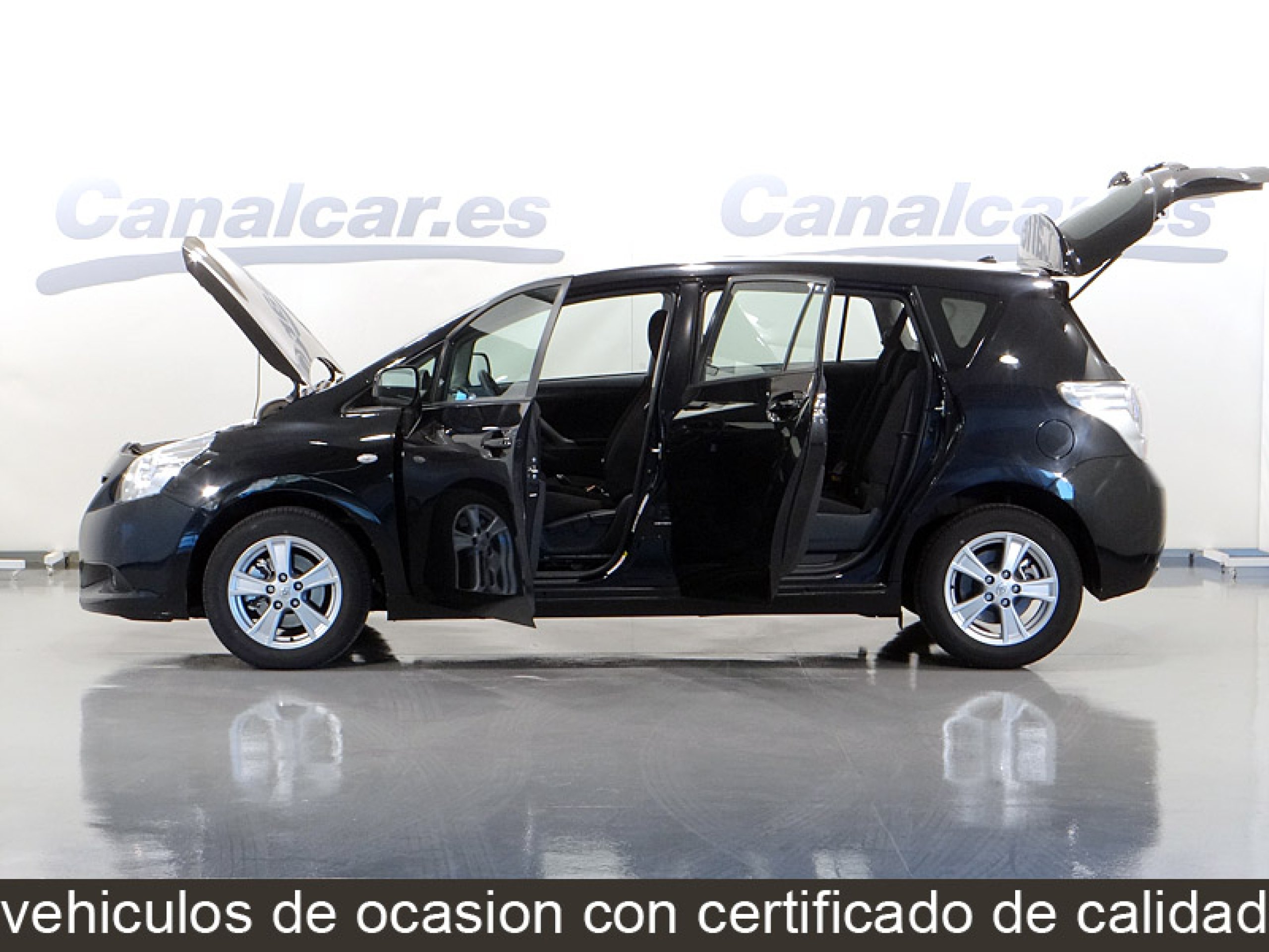 Foto Toyota Verso 13