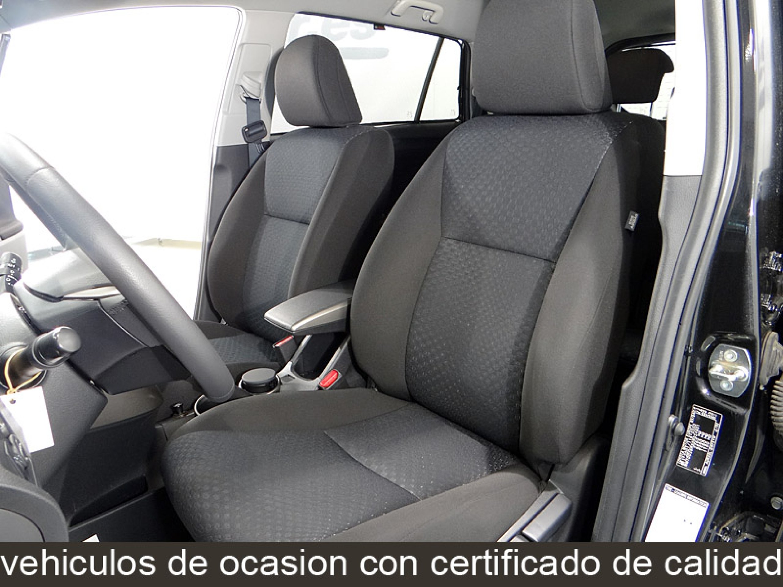 Foto Toyota Verso 21