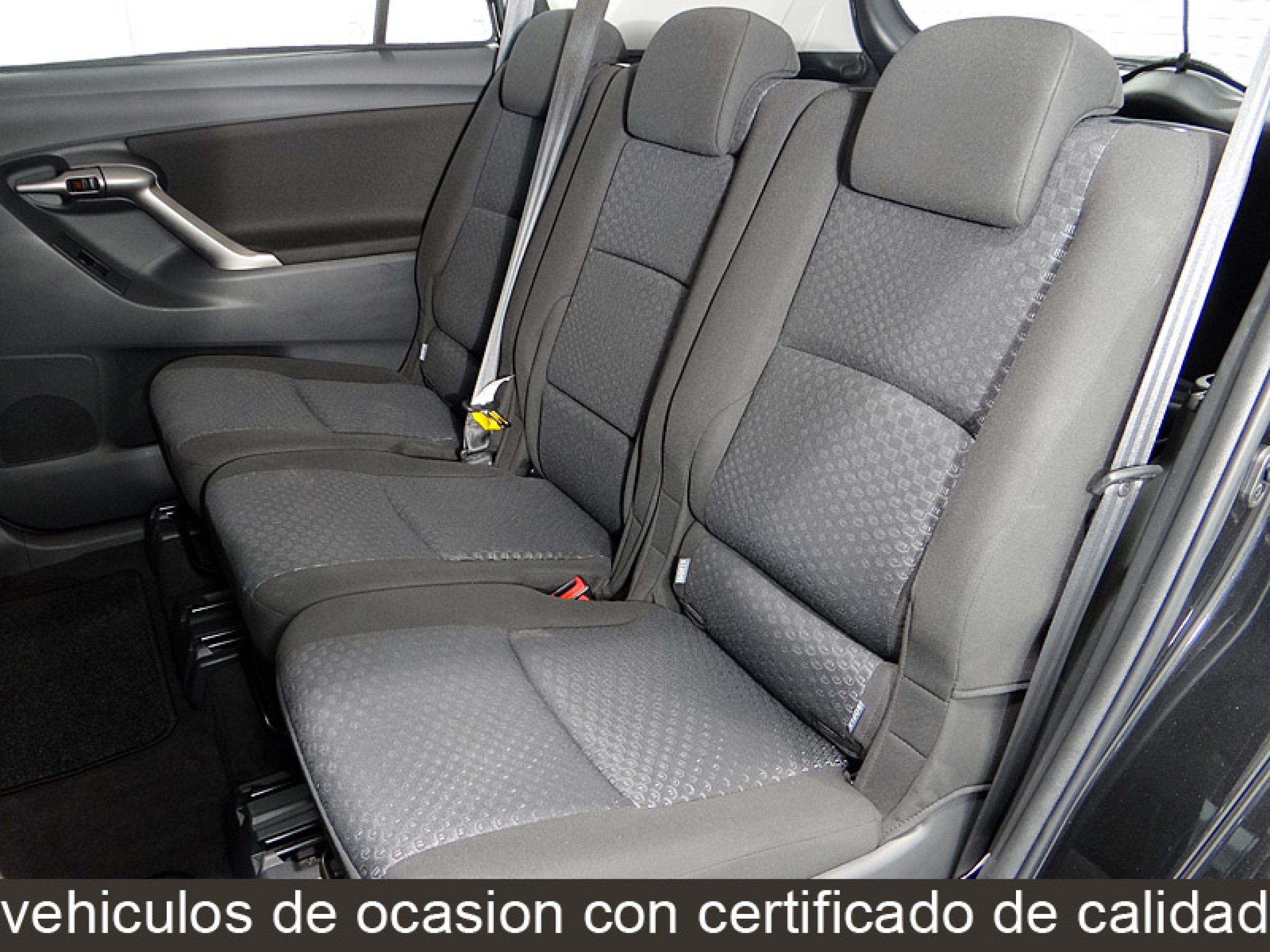 Foto Toyota Verso 23
