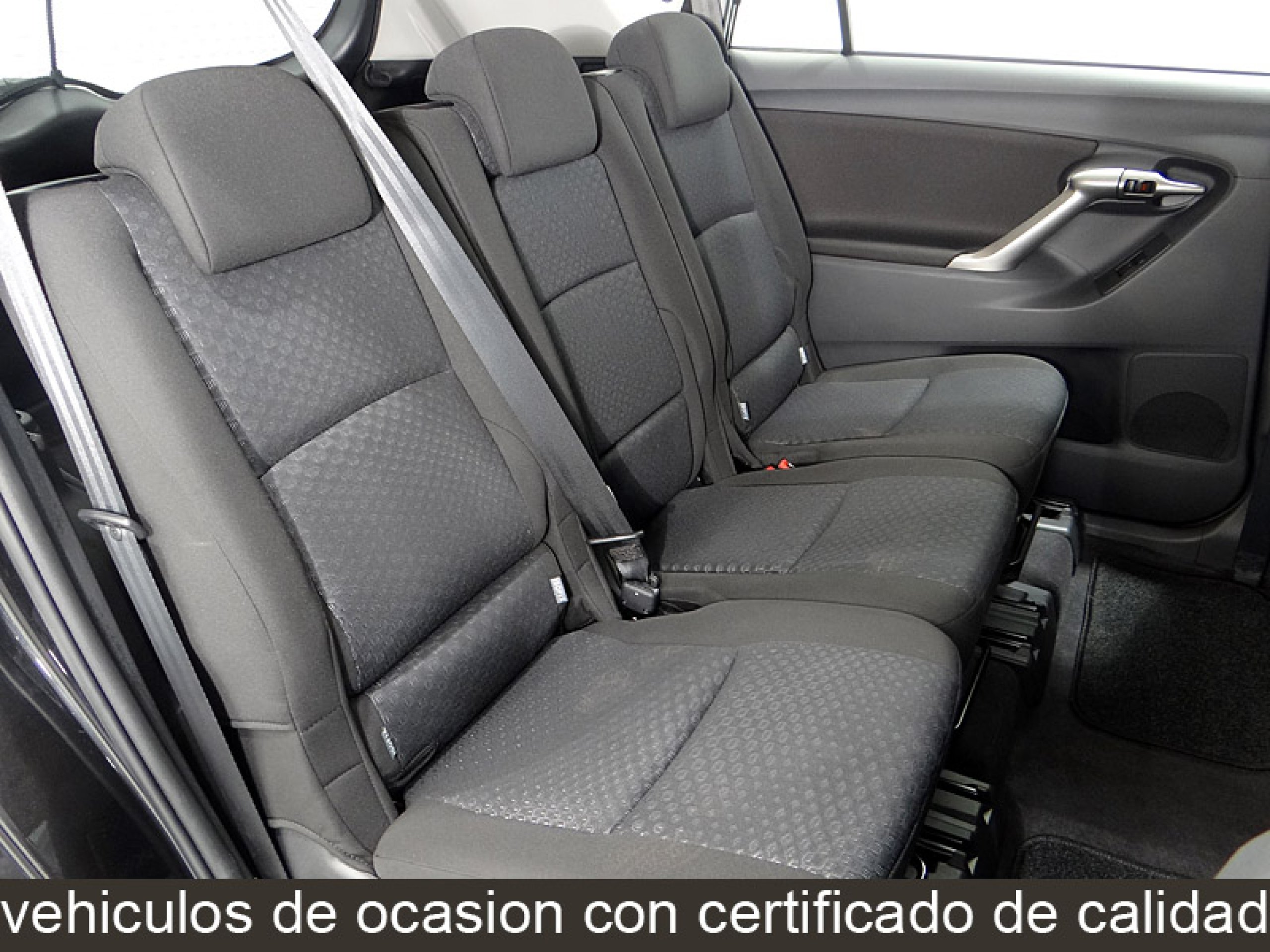 Foto Toyota Verso 24