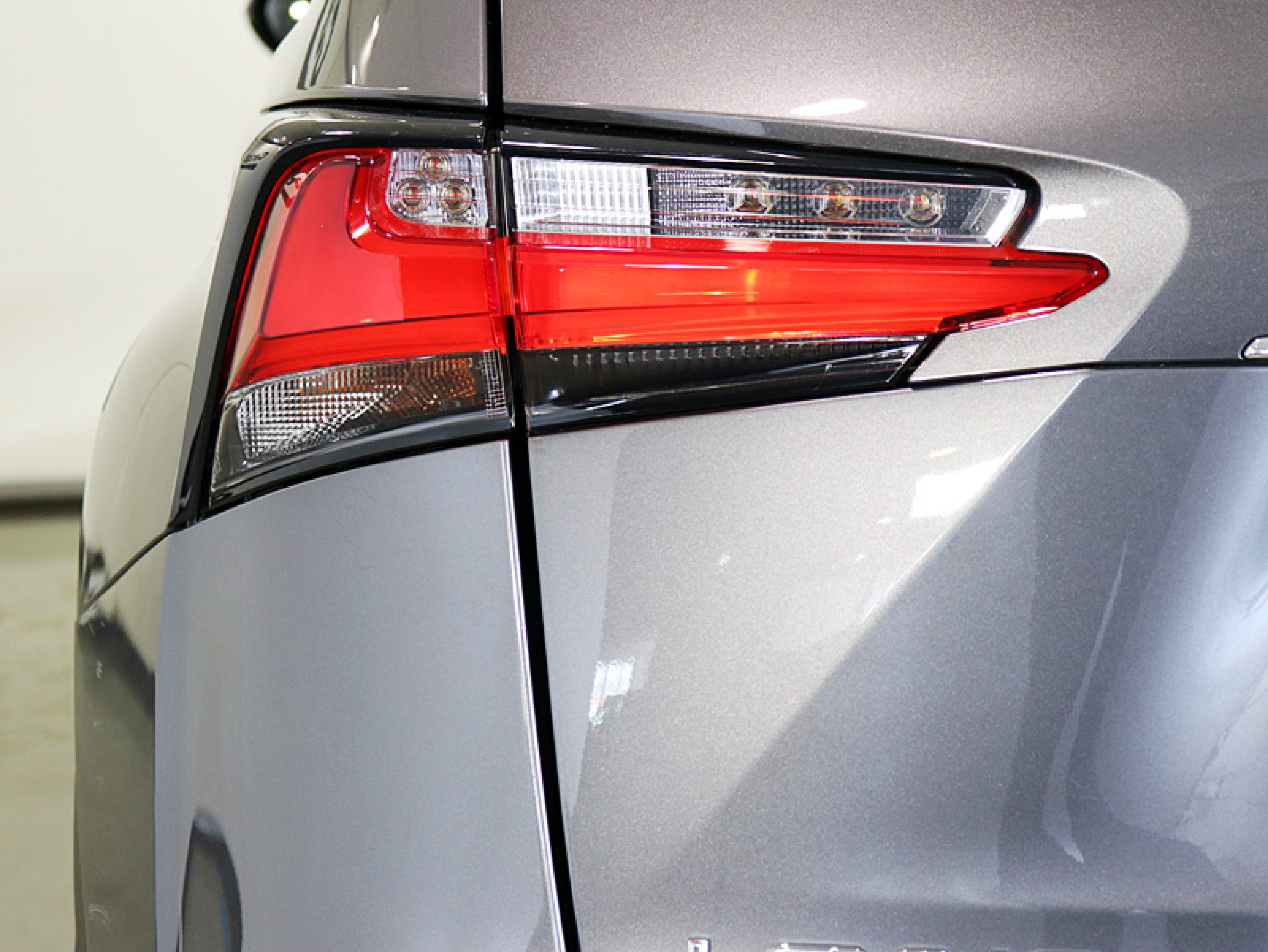 Foto Lexus NX 10