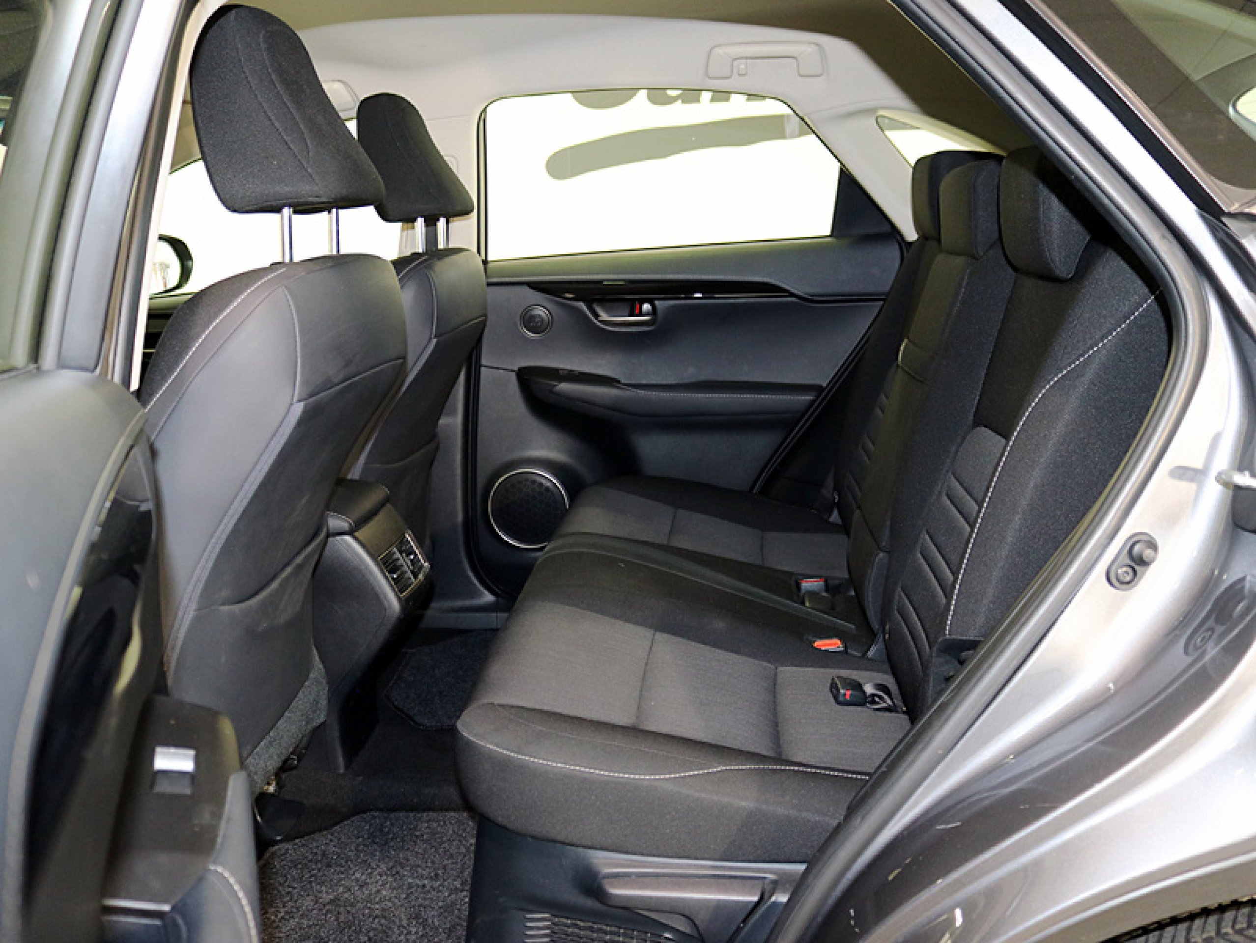 Foto Lexus NX 16