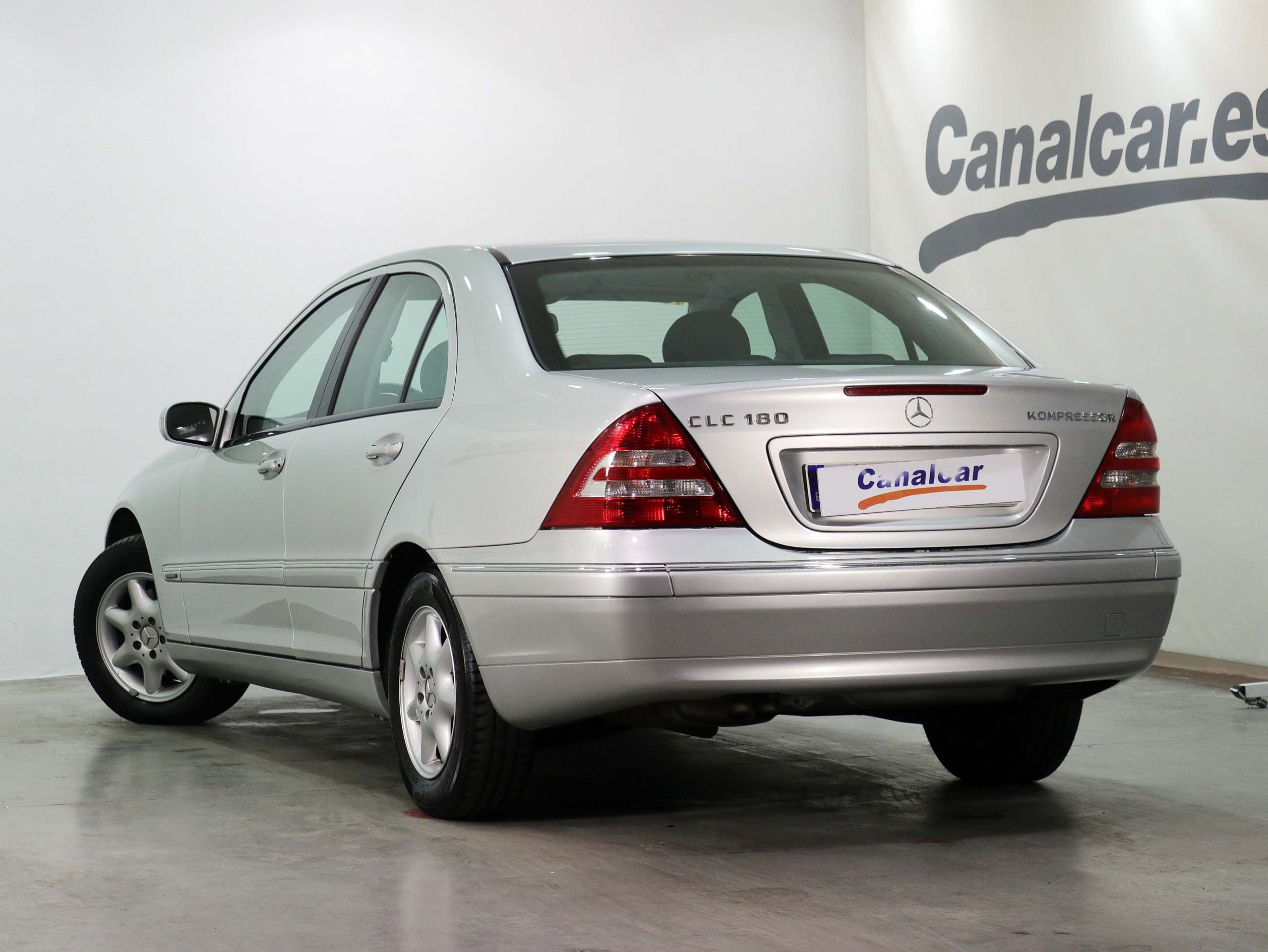 Foto Mercedes-Benz C 180 8 Foto Mercedes-Benz C 180 8
