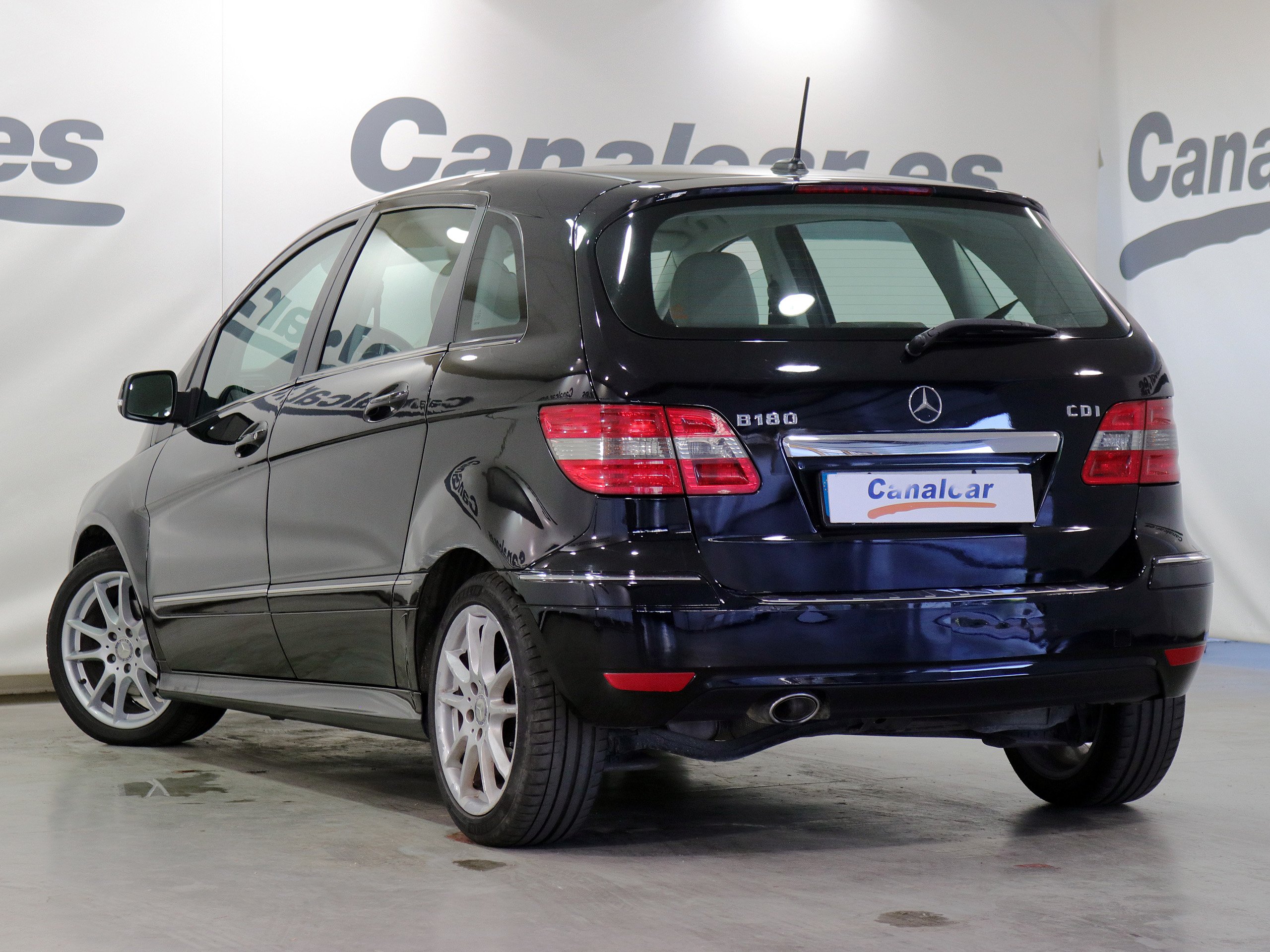 Foto Mercedes-Benz B 180 6