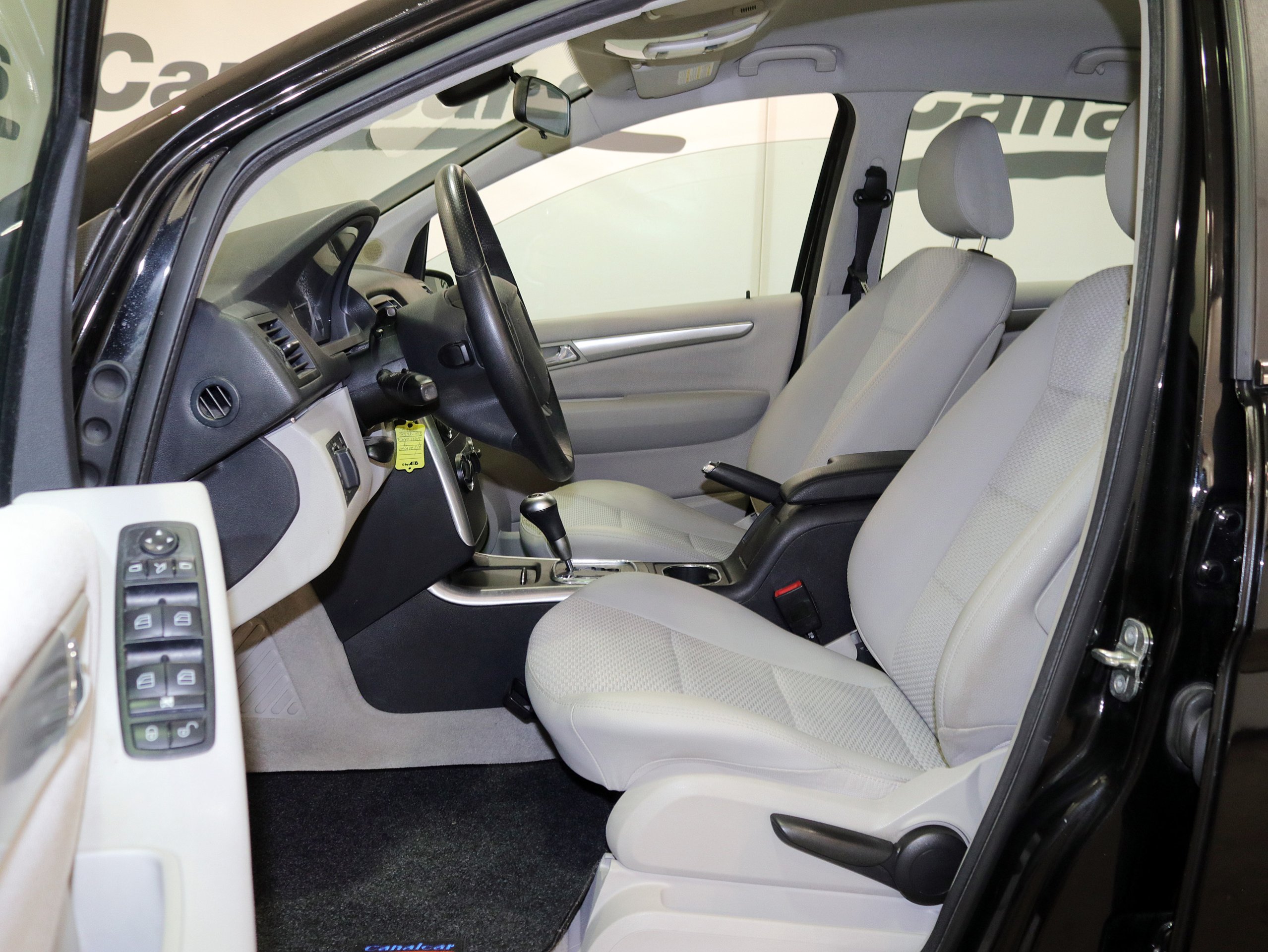 Foto Mercedes-Benz B 180 14