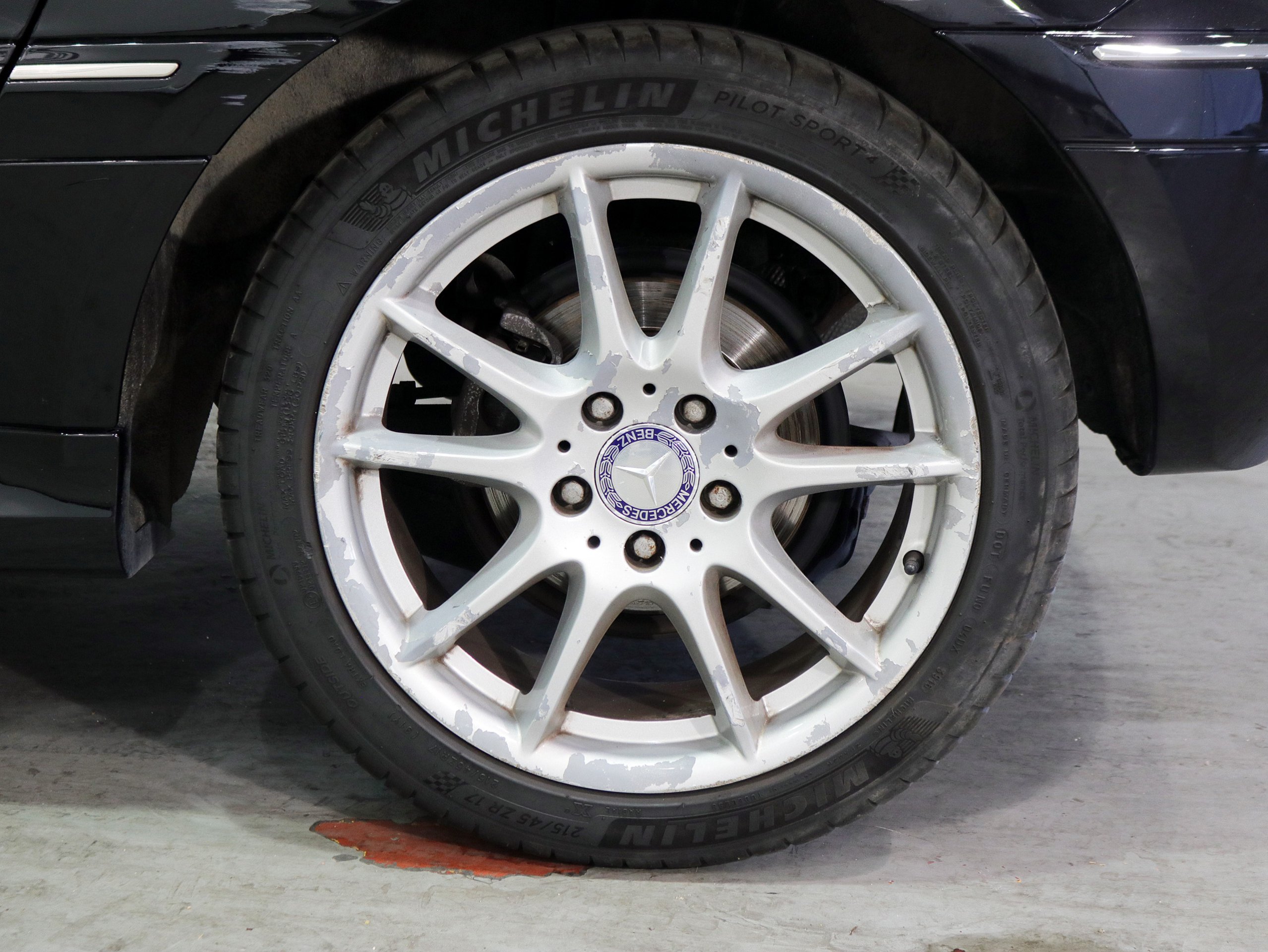Foto Mercedes-Benz B 180 24