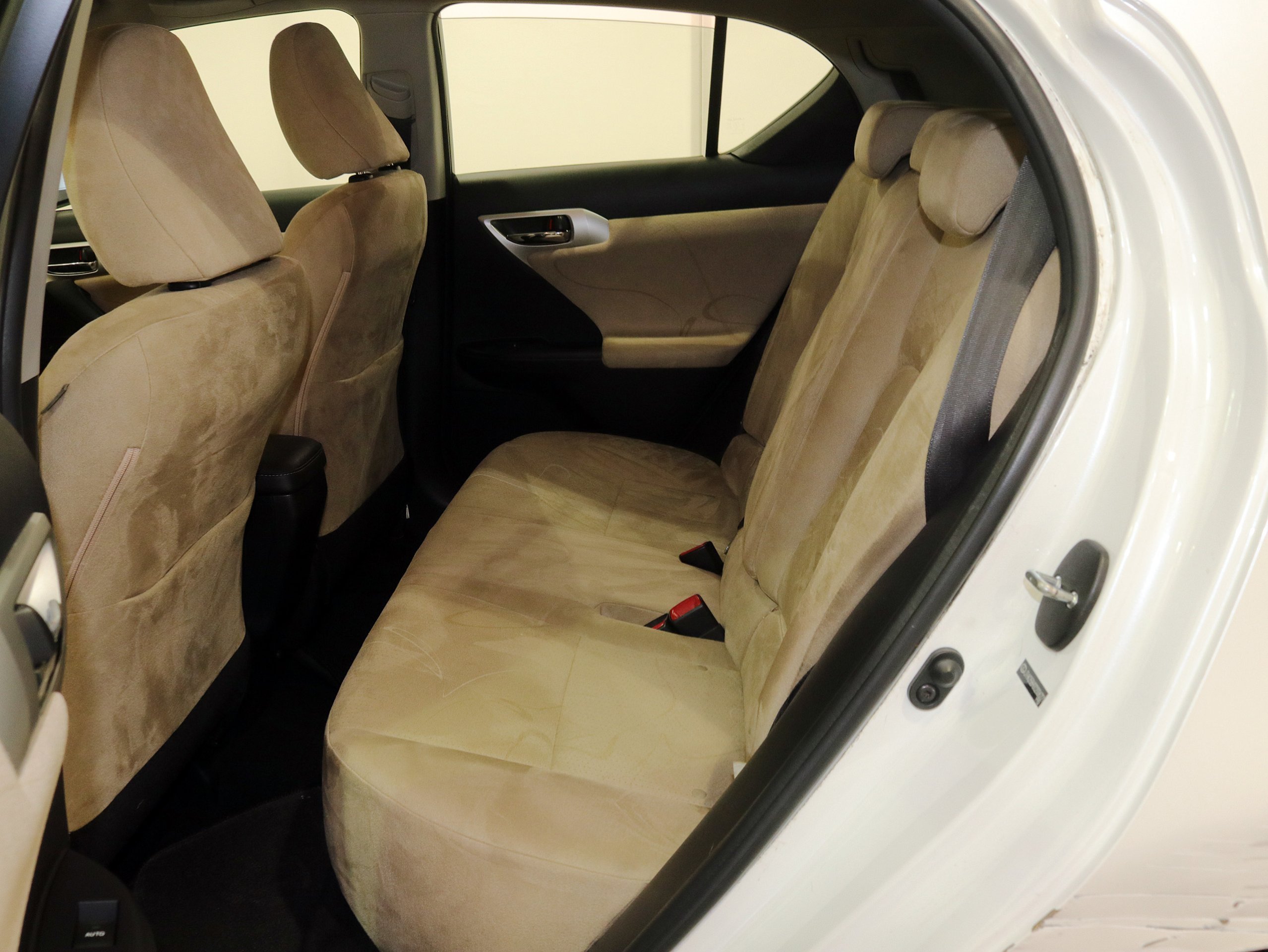 Foto Lexus CT 200h 15