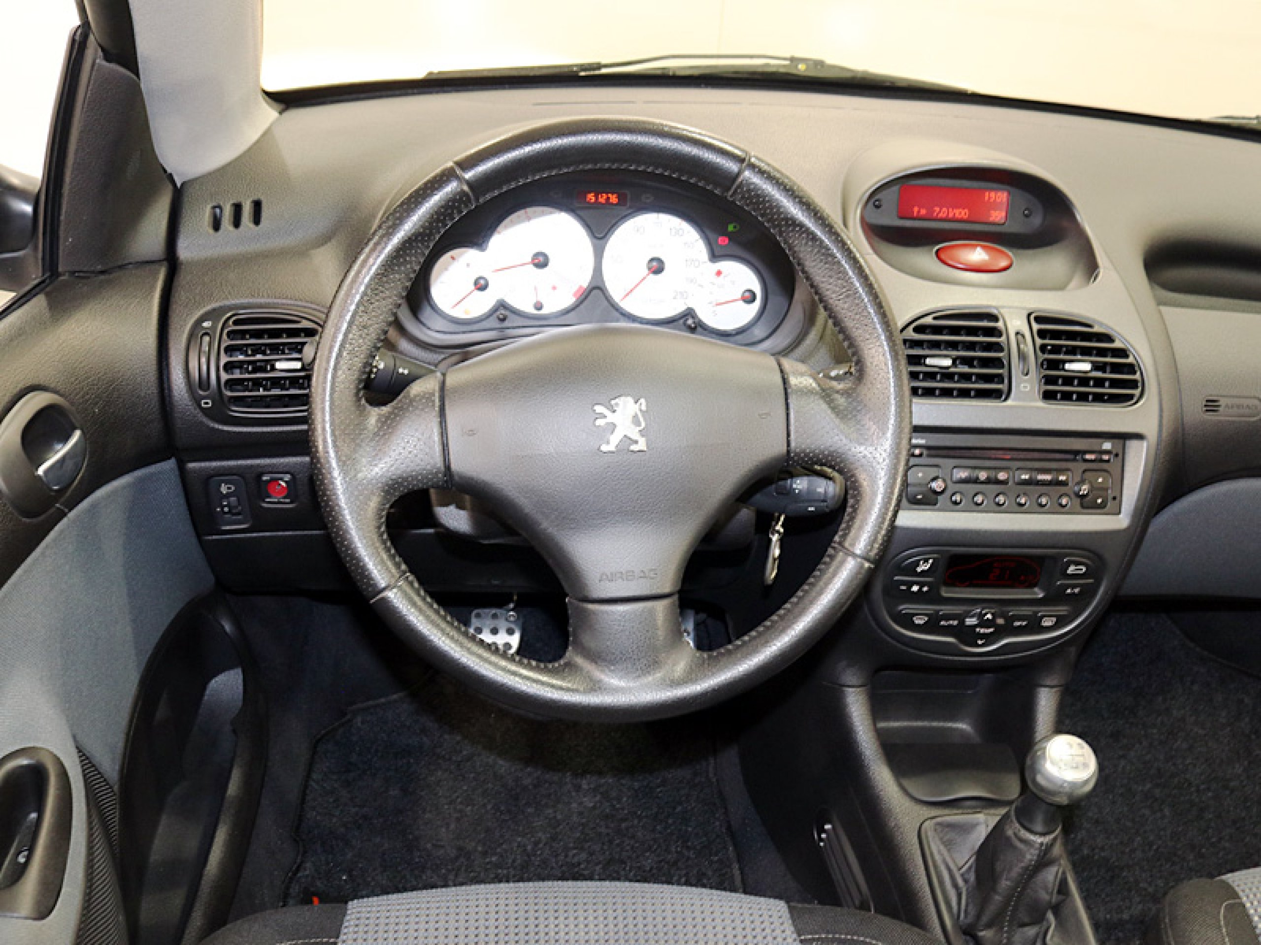 Foto Peugeot 206 22 Foto Peugeot 206 22